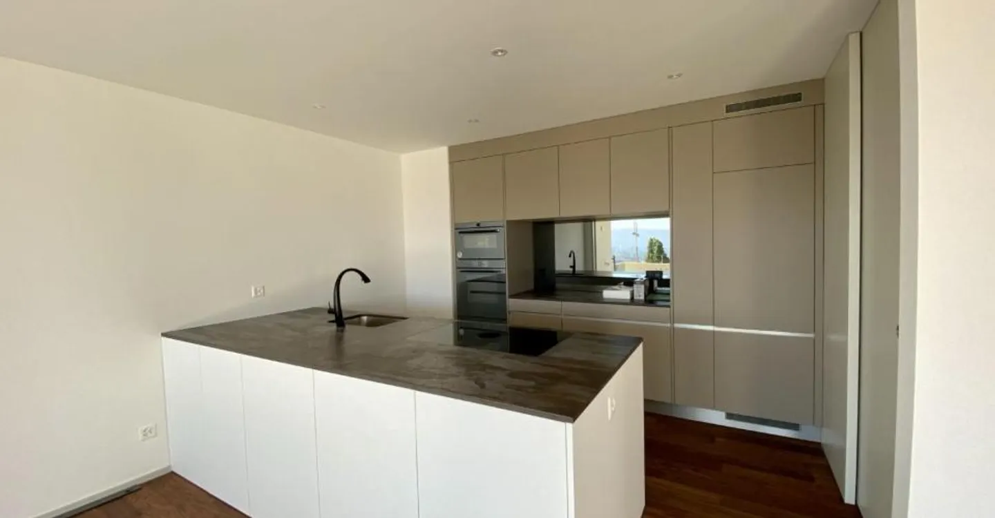 Bright 3.5-room apartment with a view - Photo 3 of 13