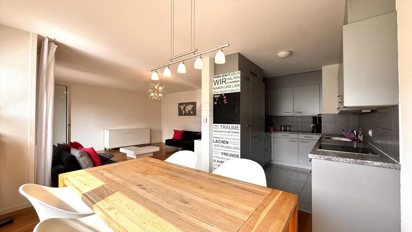 5-room apartment - Photo 2 of 11