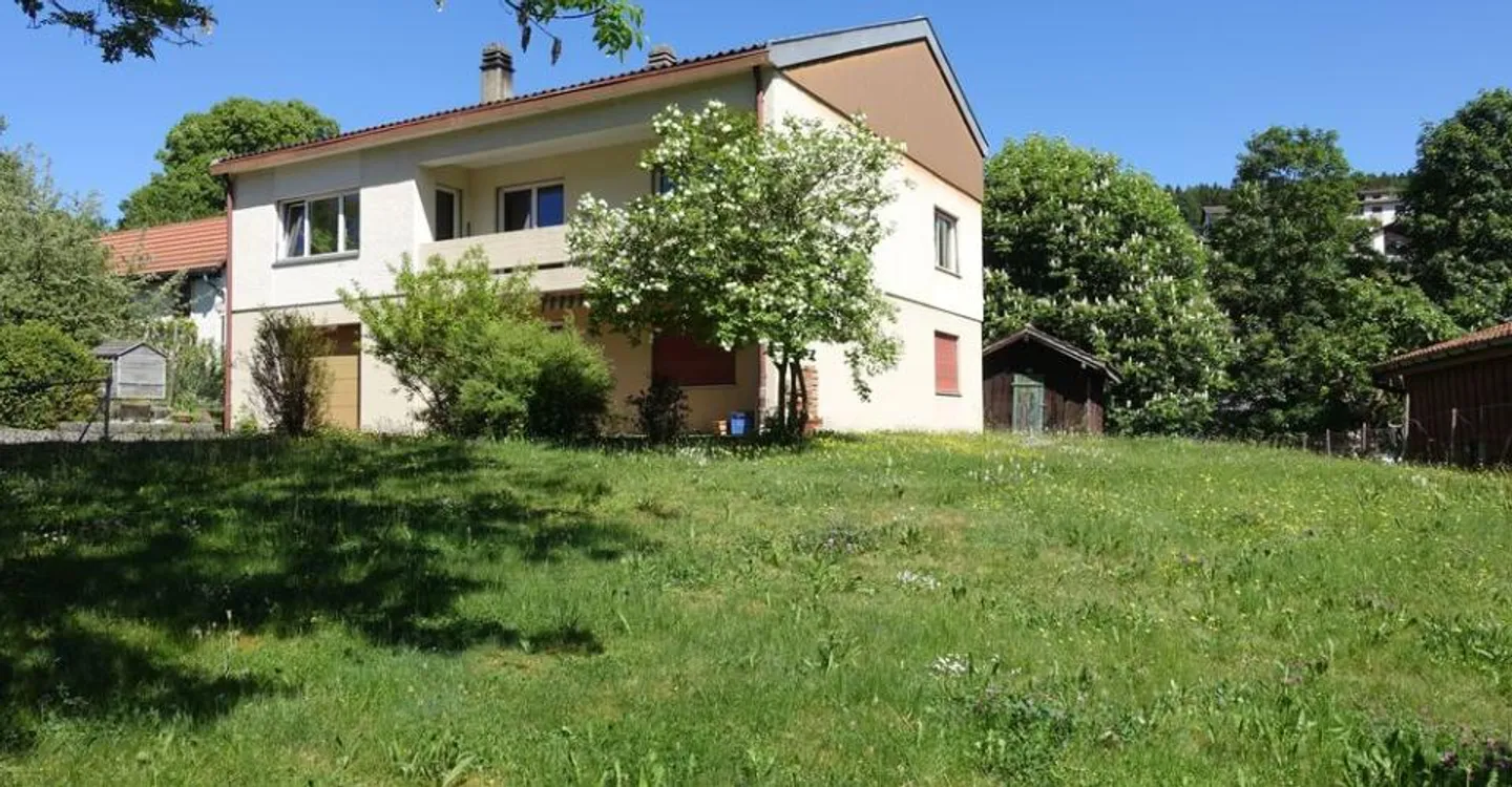 Maison familiale à Tramelan - Photo 1 sur 15