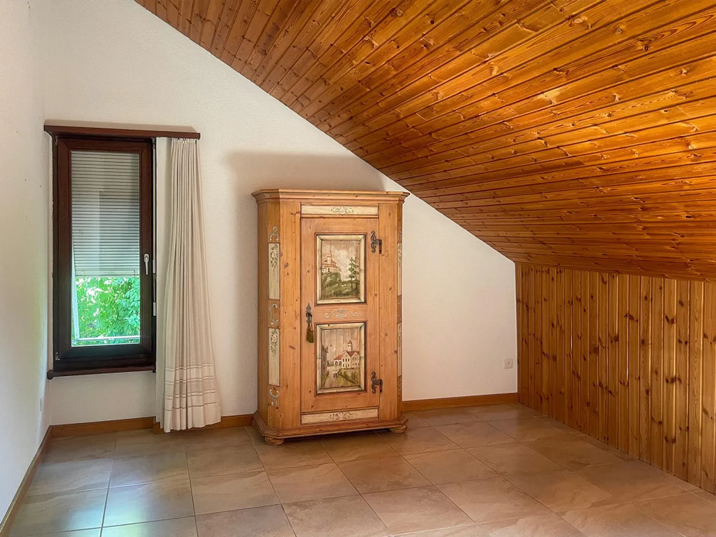 Charming Single-Family Home with Land Reserve - Photo 15 of 29
