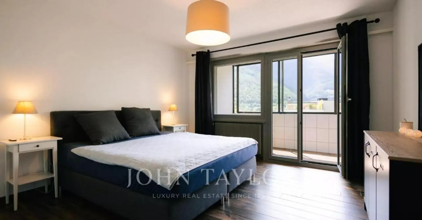 Magnifico appartamento ristrutturato di 4.5 locali con vista libera a Martigny - Foto 3 di 10