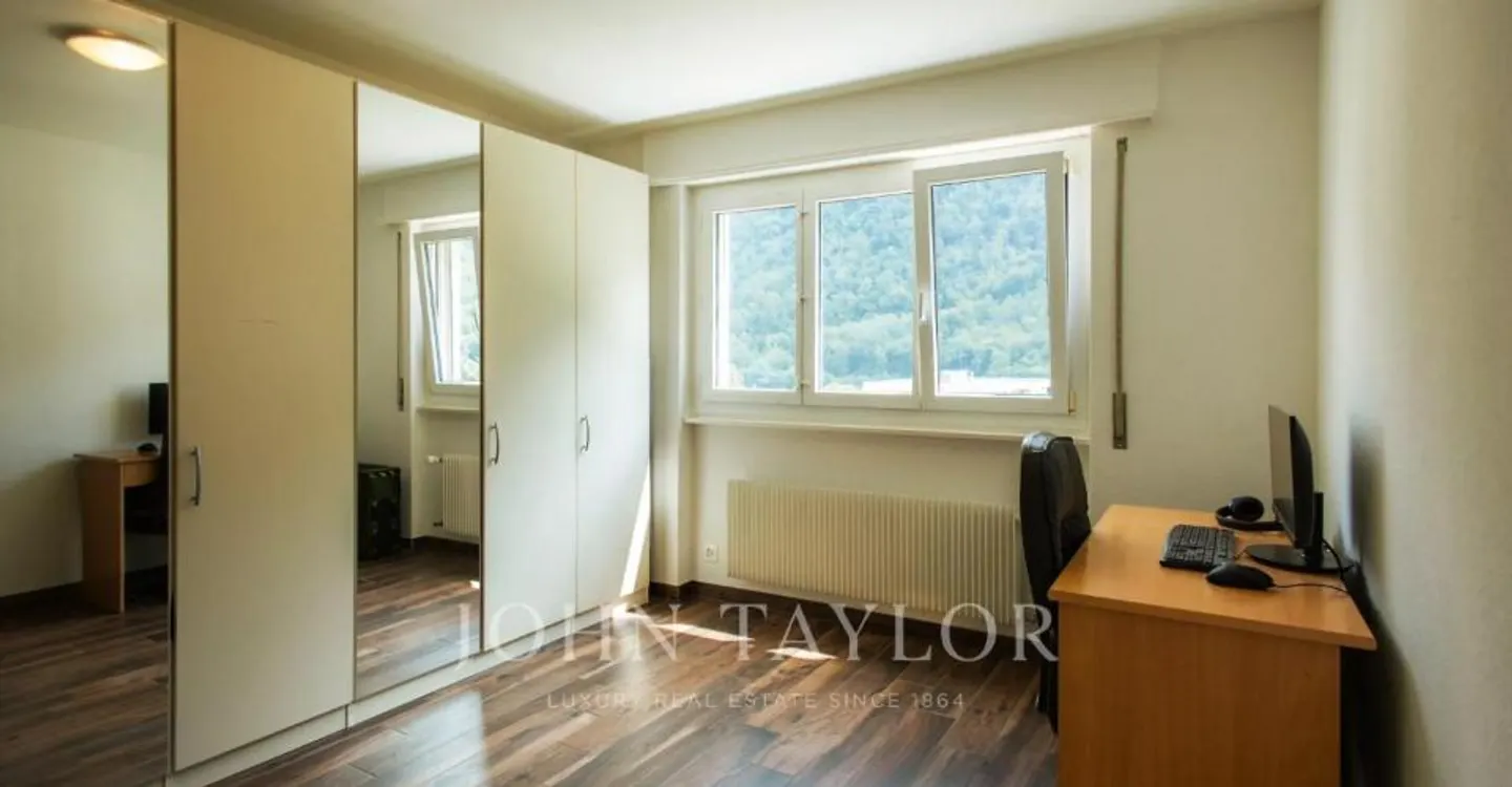 Magnifico appartamento ristrutturato di 4.5 locali con vista libera a Martigny - Foto 4 di 10