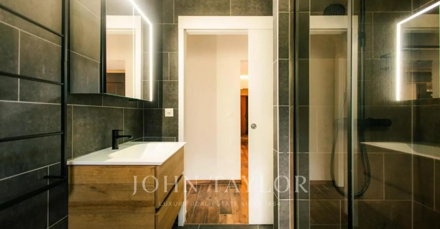 Magnifico appartamento ristrutturato di 4.5 locali con vista libera a Martigny - Foto 6 di 10