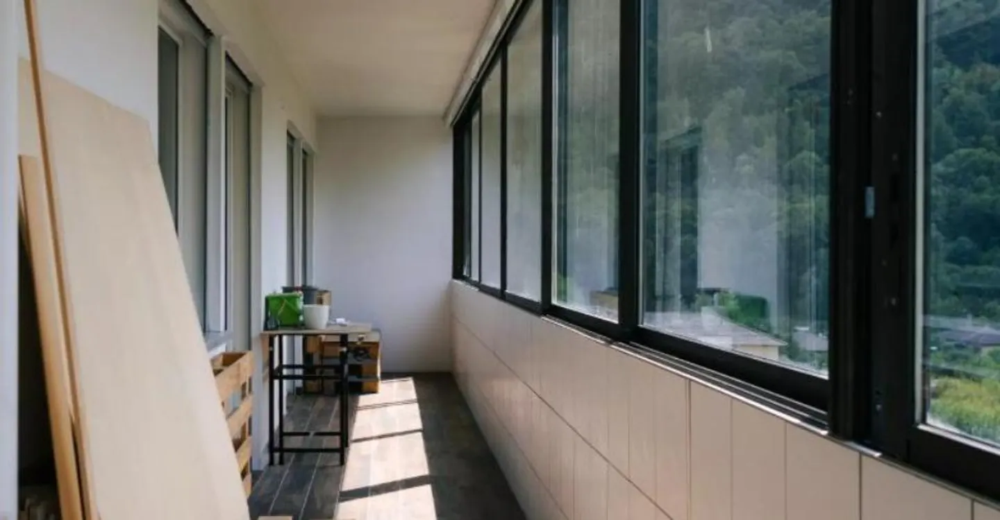 Magnifico appartamento ristrutturato di 4.5 locali con vista libera a Martigny - Foto 7 di 10