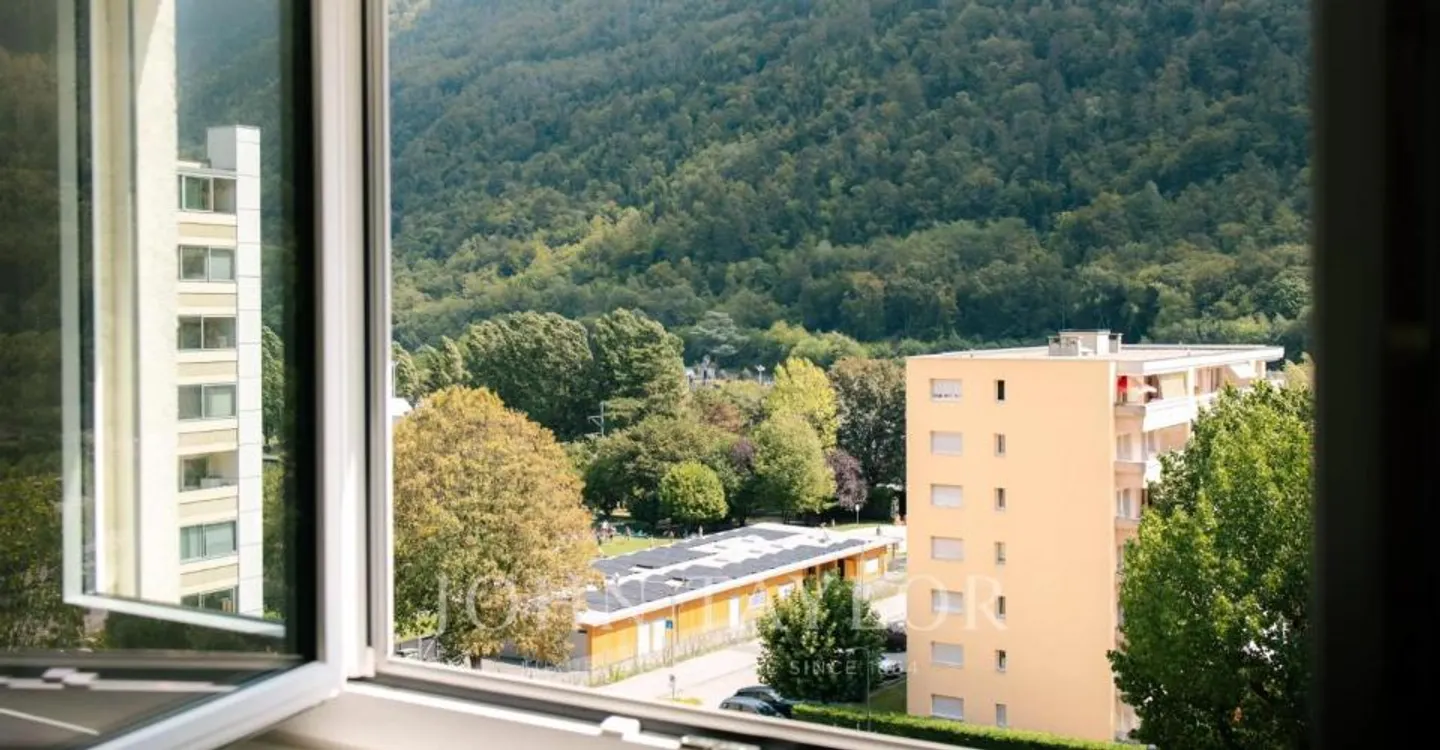 Magnifico appartamento ristrutturato di 4.5 locali con vista libera a Martigny - Foto 8 di 10