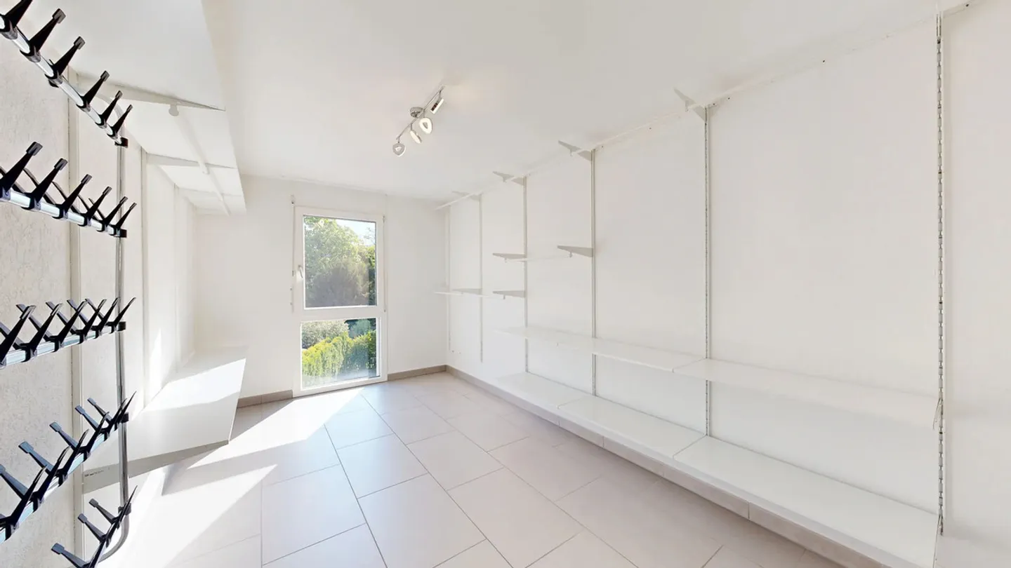 Appartement spacieux à Aesch - Photo 6 sur 17