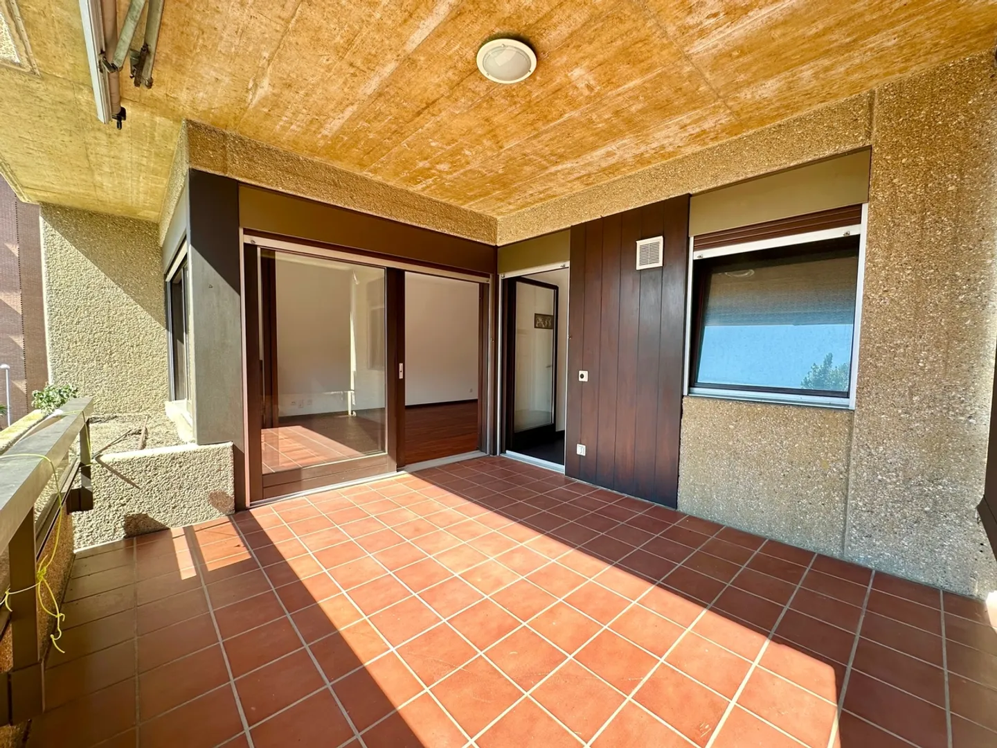 Bel appartement de 3,5 pièces avec vue sur le lac - Photo 8 sur 9