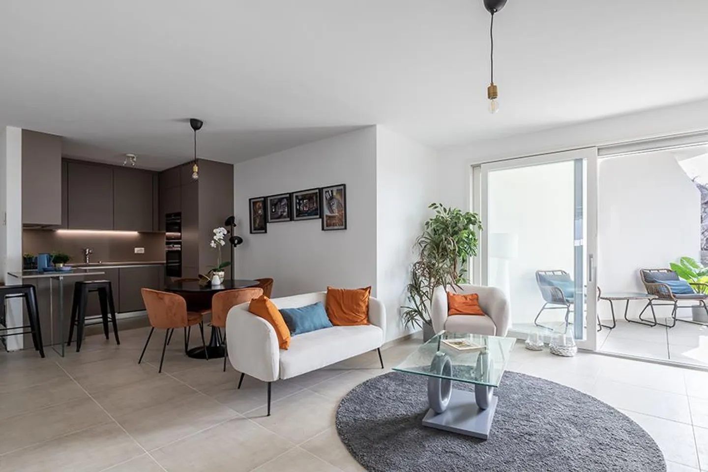 Moderno e luminoso appartamento 4.5 all'ultimo piano. - Foto 1 di 13