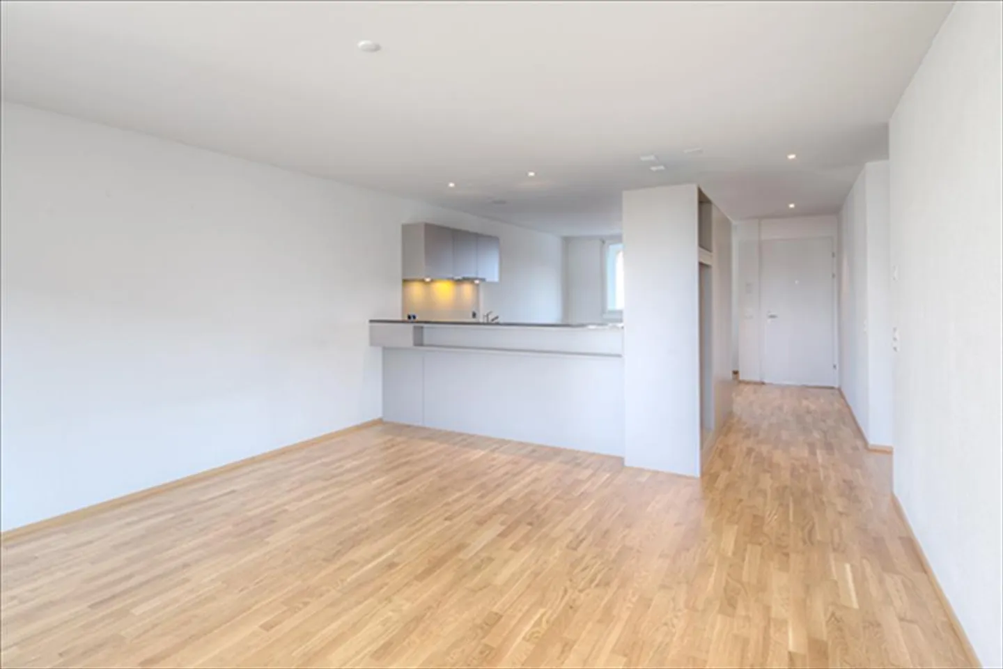 Bell'appartamento moderno nella migliore posizione - Foto 3 di 5