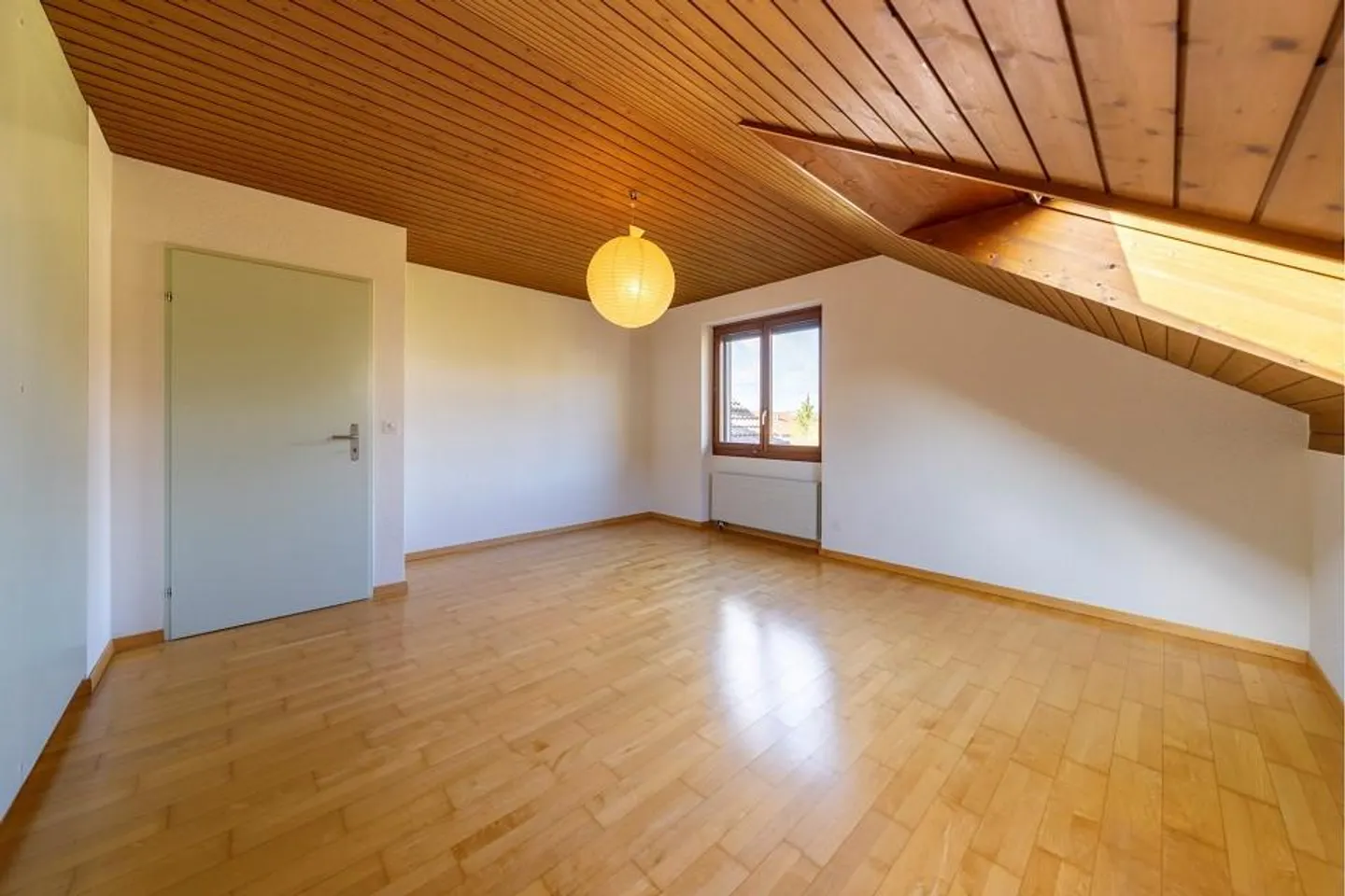 Gemütliche 3-Zimmer-Wohnung im Haus - Foto 2 von 13