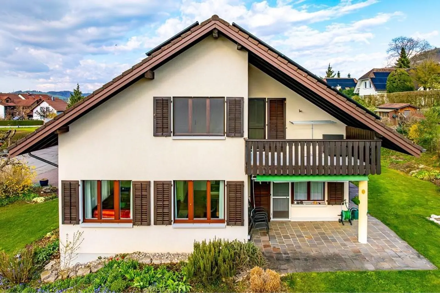 Gemütliche 3-Zimmer-Wohnung im Haus - Foto 1 von 13