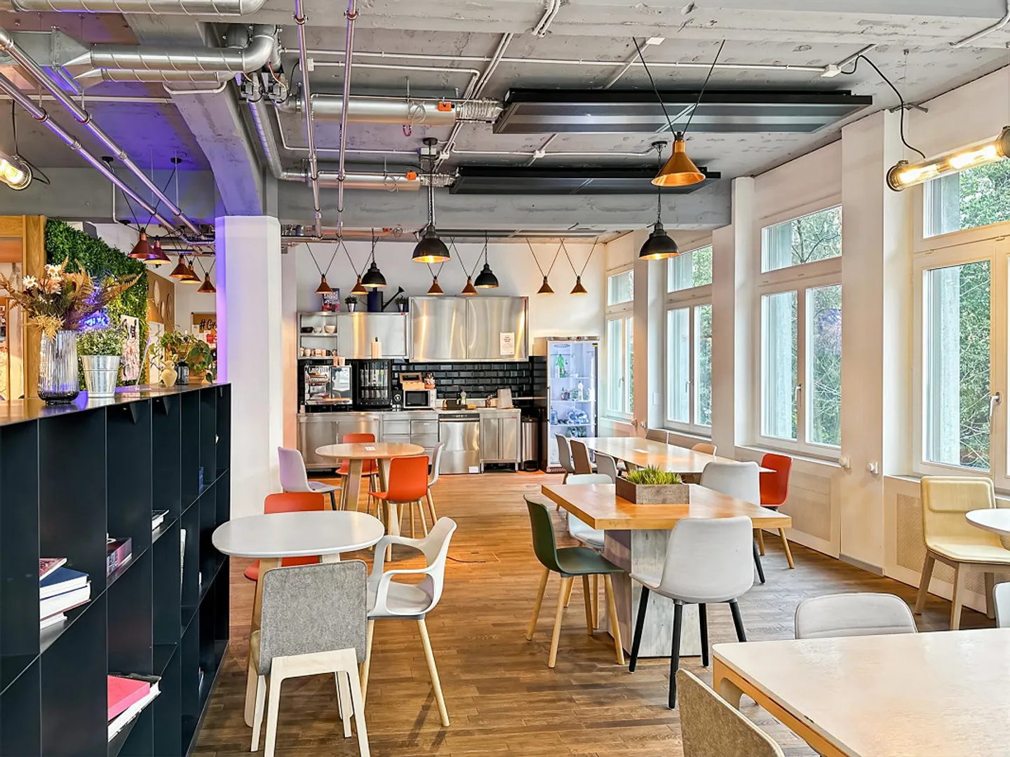 Spazi di lavoro flessibili con scrivania privata in Spaces Bleicherweg - Foto 7 di 7