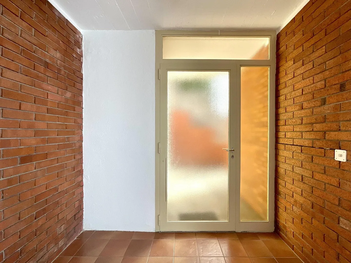 ALDESAGO - ZU VERMIETEN 4.5-ZIMMER-WOHNUNG MIT SEEBLICK UND GROSSER TERRASSE - Foto 13 von 13