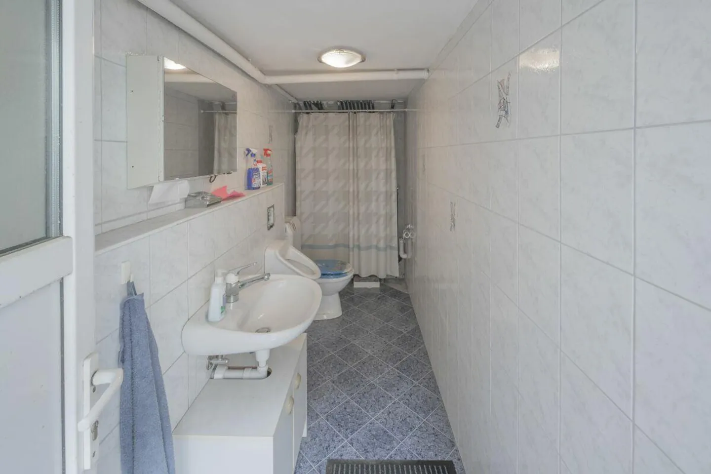 Modernes 6½-Zimmer-Einfamilienhaus mit 219 m² - Foto 20 di 20
