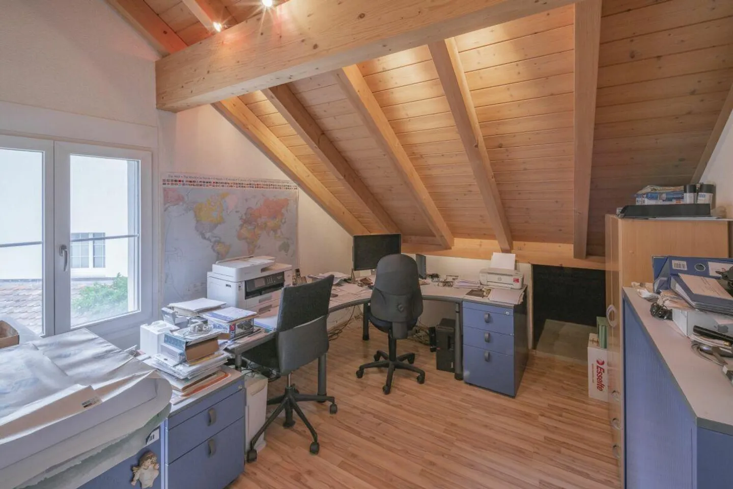 Modernes 6½-Zimmer-Einfamilienhaus mit 219 m² - Foto 15 di 20