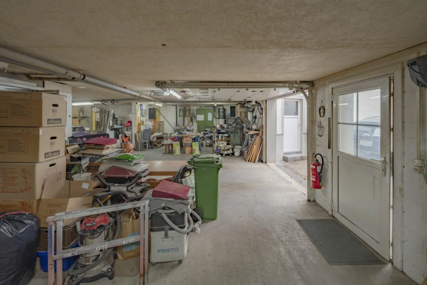 Modernes 6½-Zimmer-Einfamilienhaus mit 219 m² - Foto 18 di 20