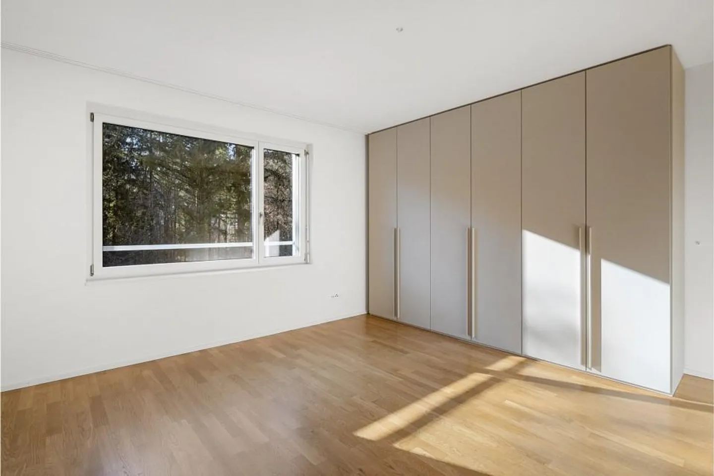 Appartamento attico di 5,5 stanze con terrazza spaziosa - Foto 4 di 6