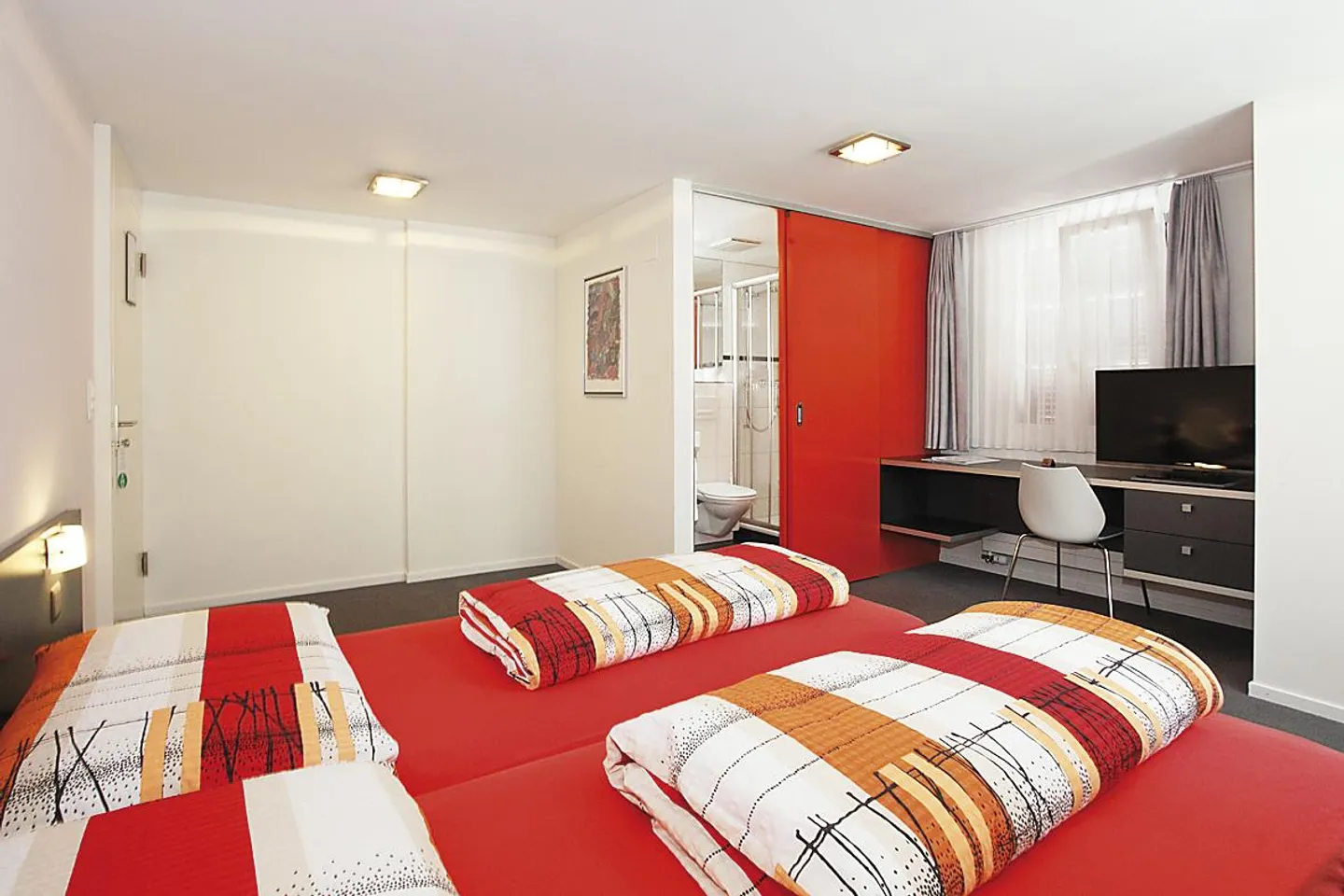 Renowned hotel in the canton of Uri for sale - Photo 11 of 15