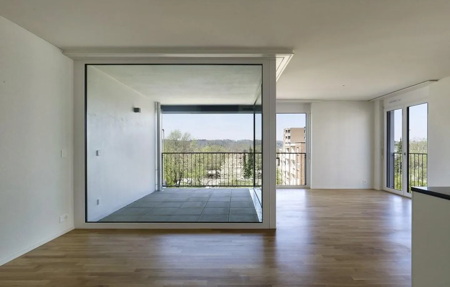 Appartement moderne de 3,5 pièces - Photo 3 sur 5