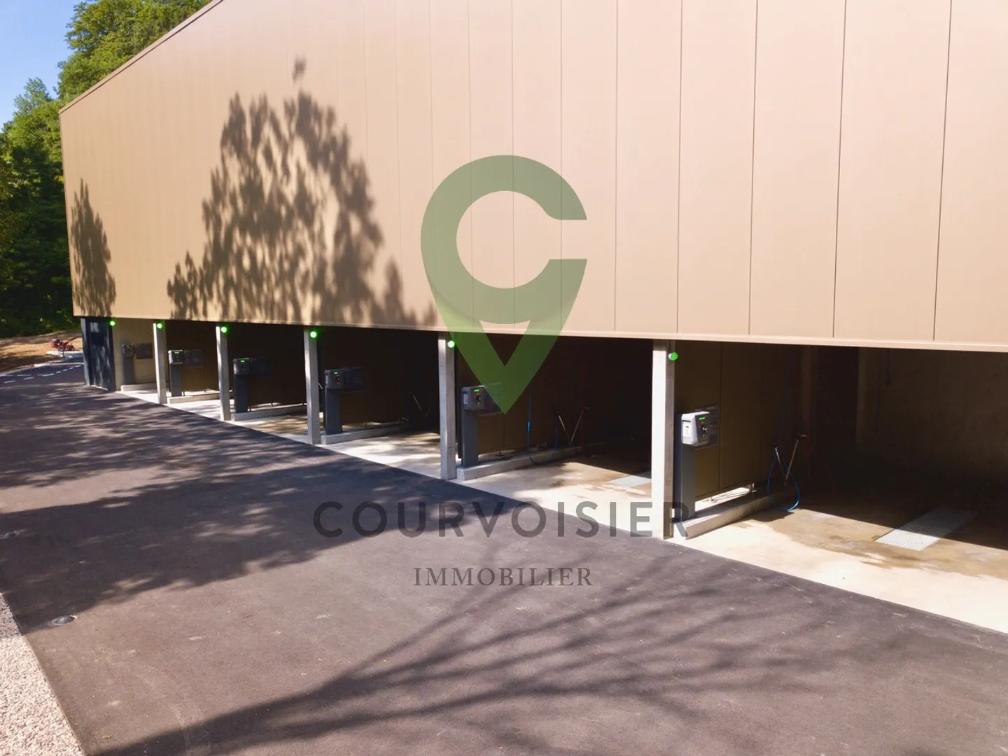 Stockage individuel et sécurisé à partir de CHF 14.-/mois/m3 - Photo 8 sur 12