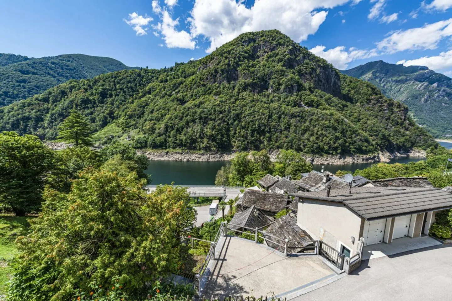 VOGORNO - Exclusive Rustic in the James Bond Valley - Photo 6 of 17