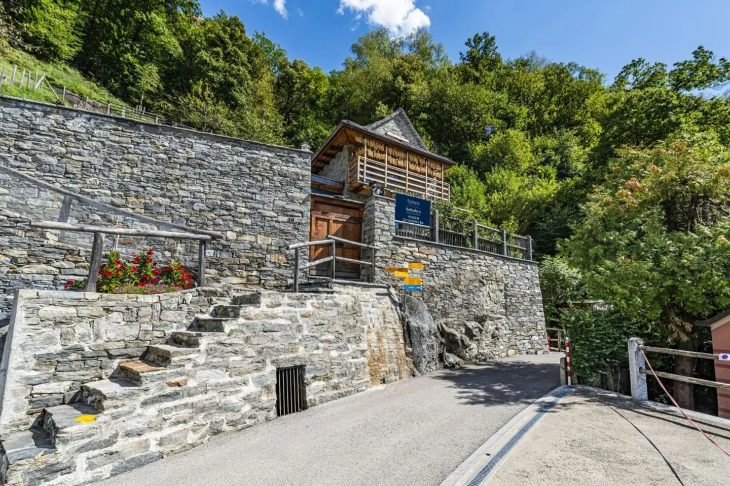 VOGORNO - Exclusive Rustic in the James Bond Valley - Photo 12 of 17