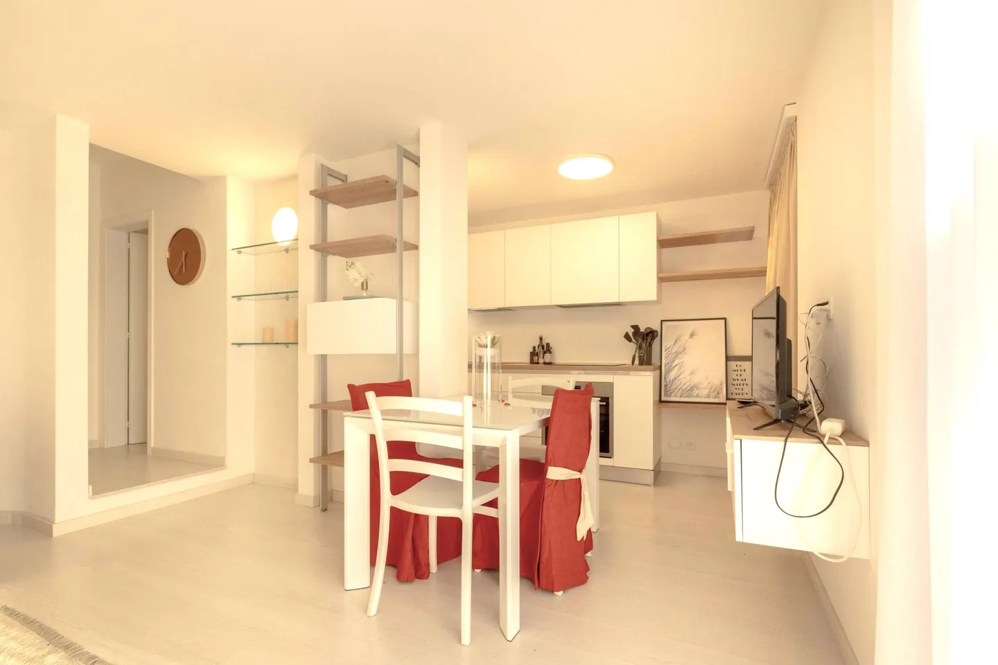 BEAUTIFUL 1.5 INCOME WITH POOL AND GARDEN IN MORCOTE - Photo 5 of 11