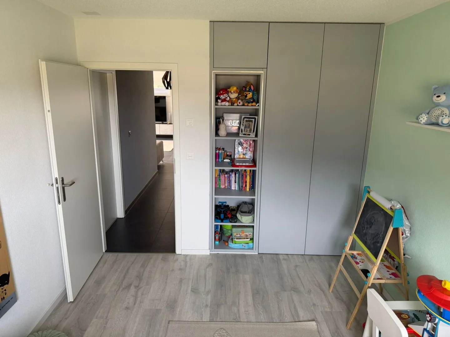 Spacious and bright 3.5-room apartment with large terrace in Saxon - Photo 5 of 16