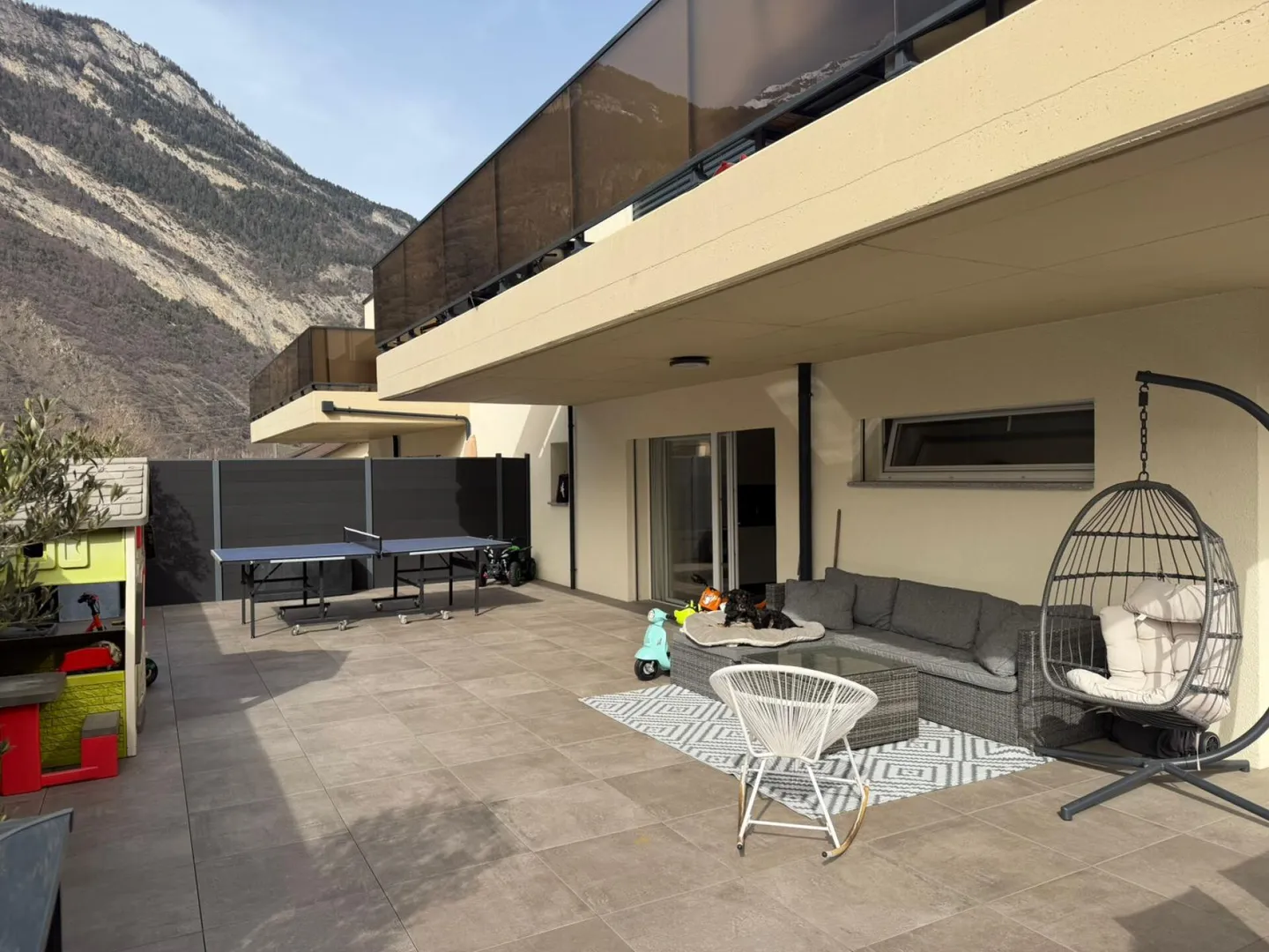 Spacious and bright 3.5-room apartment with large terrace in Saxon - Photo 16 of 16