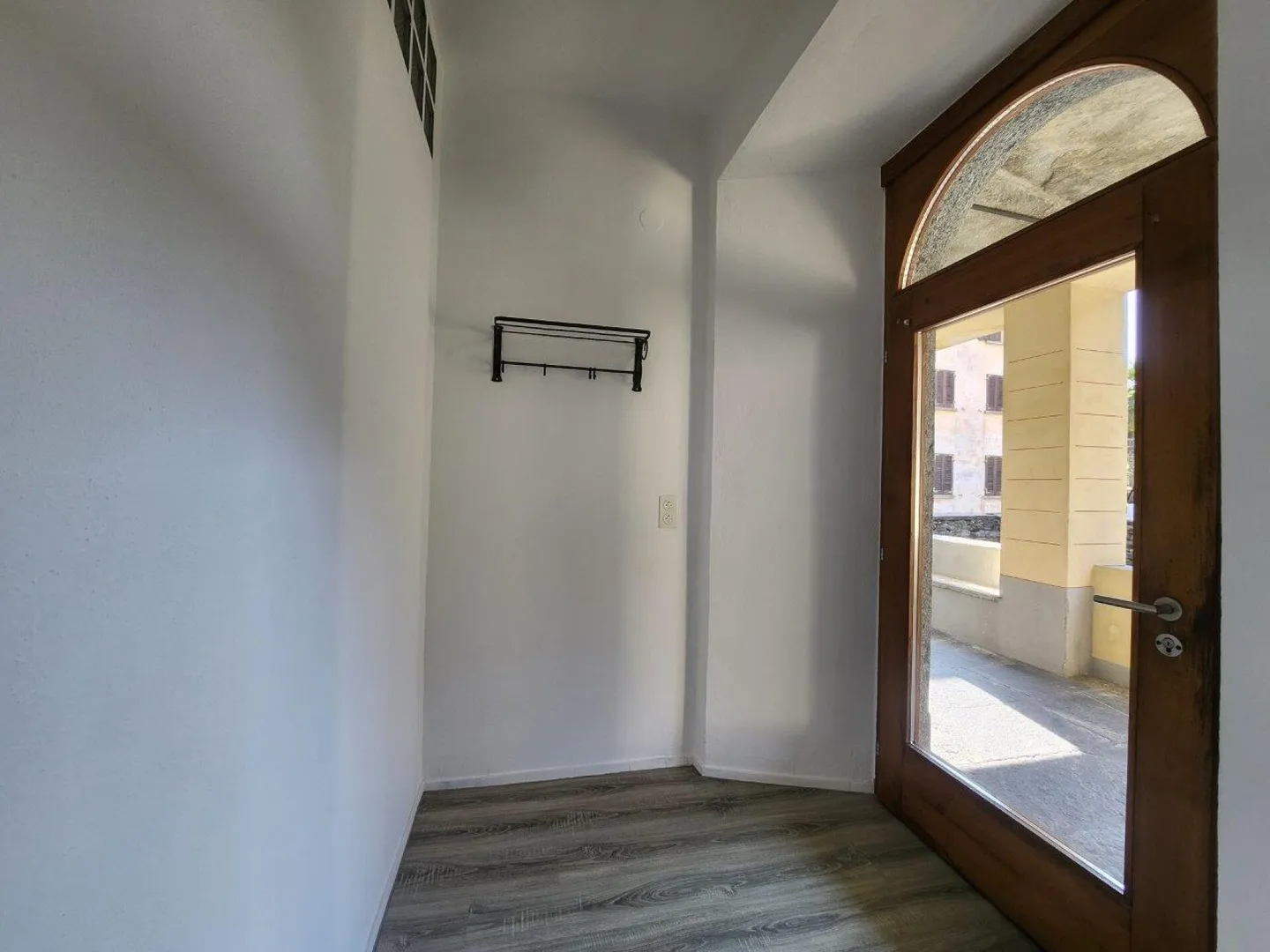 Casa storica plurifamiliare con rustico nel cuore di Avegno - Foto 10 di 12
