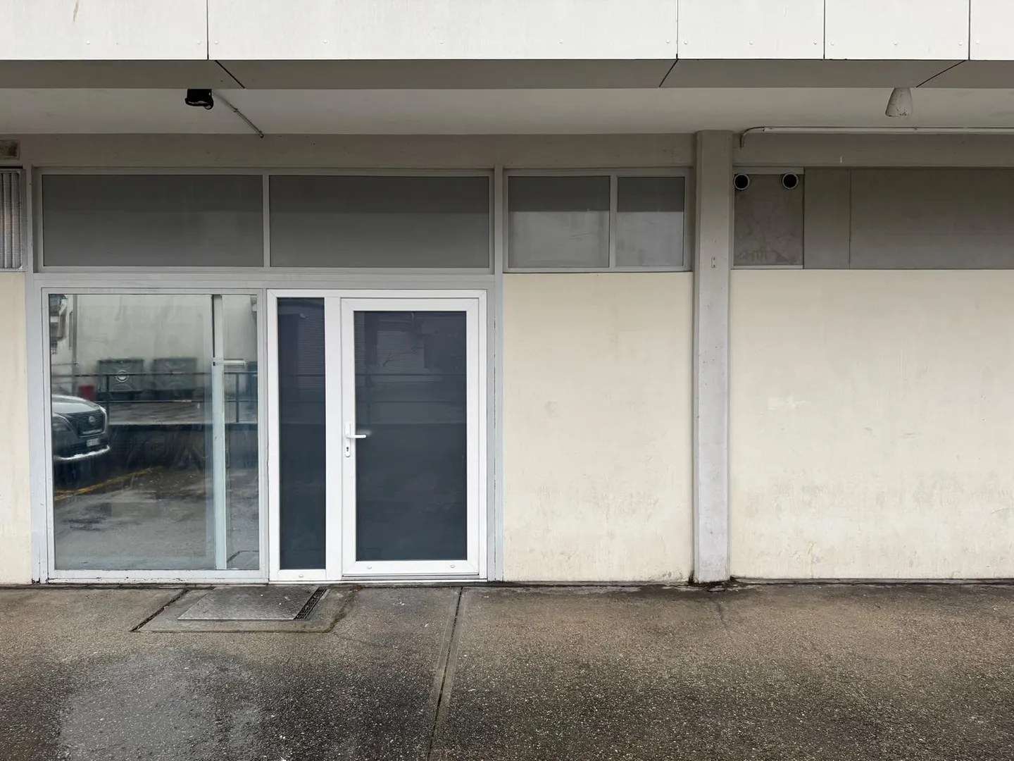 Magnificent commercial unit of approximately 113 m2 - Photo 12 of 21