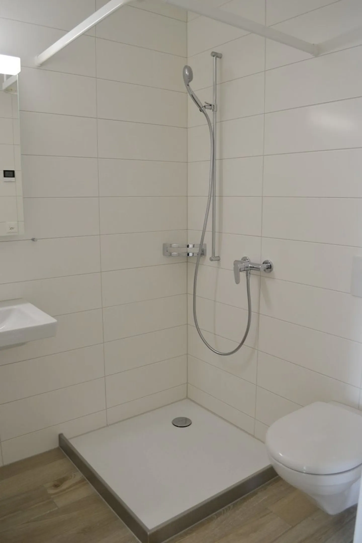 Moderno appartamento di 4,5 stanze con loggia nel Jardin du Paradis in affitto - Foto 9 di 12