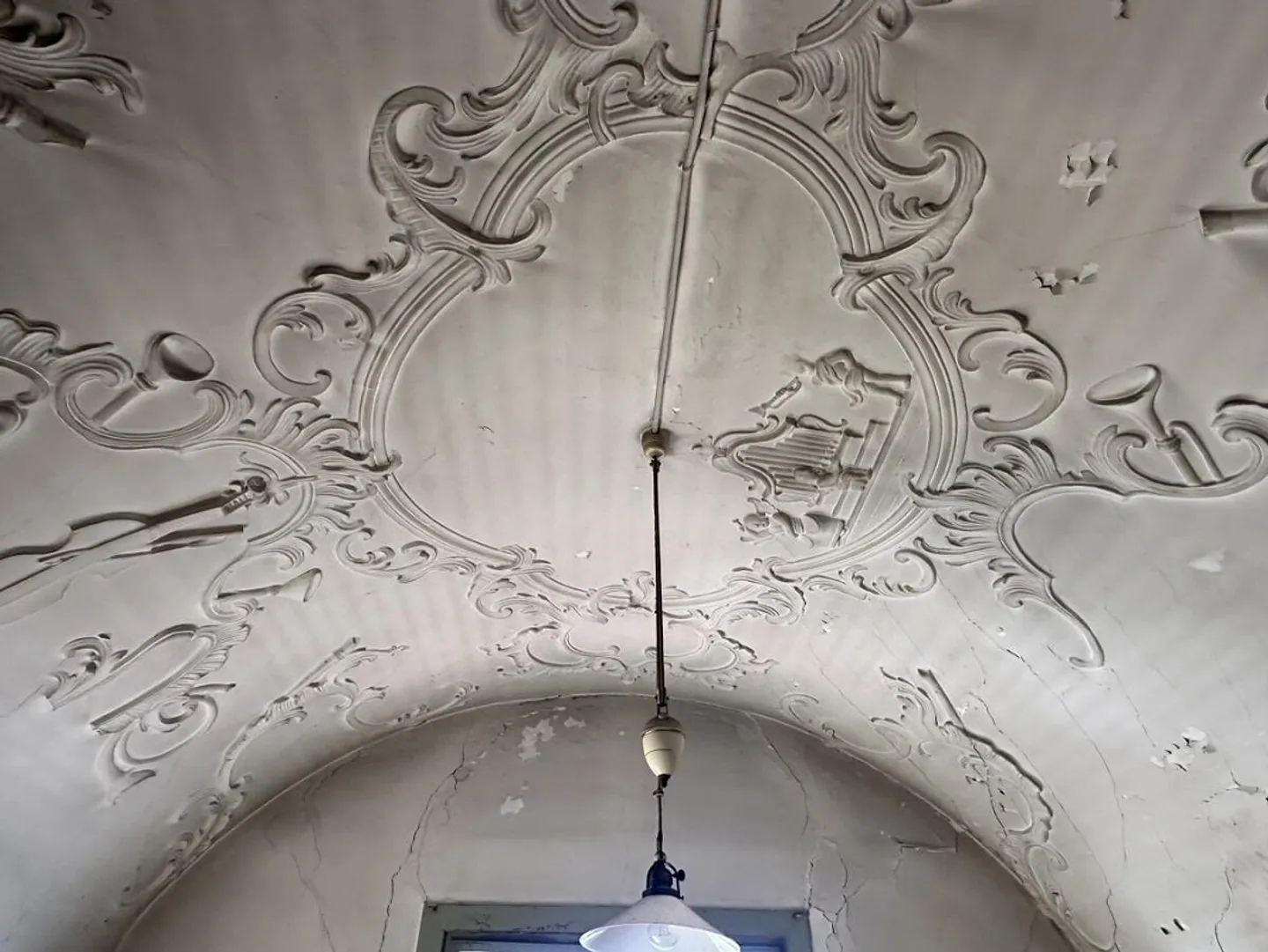 Space, Character, History. Your Multi-Generational House in Erlen - Photo 6 of 14
