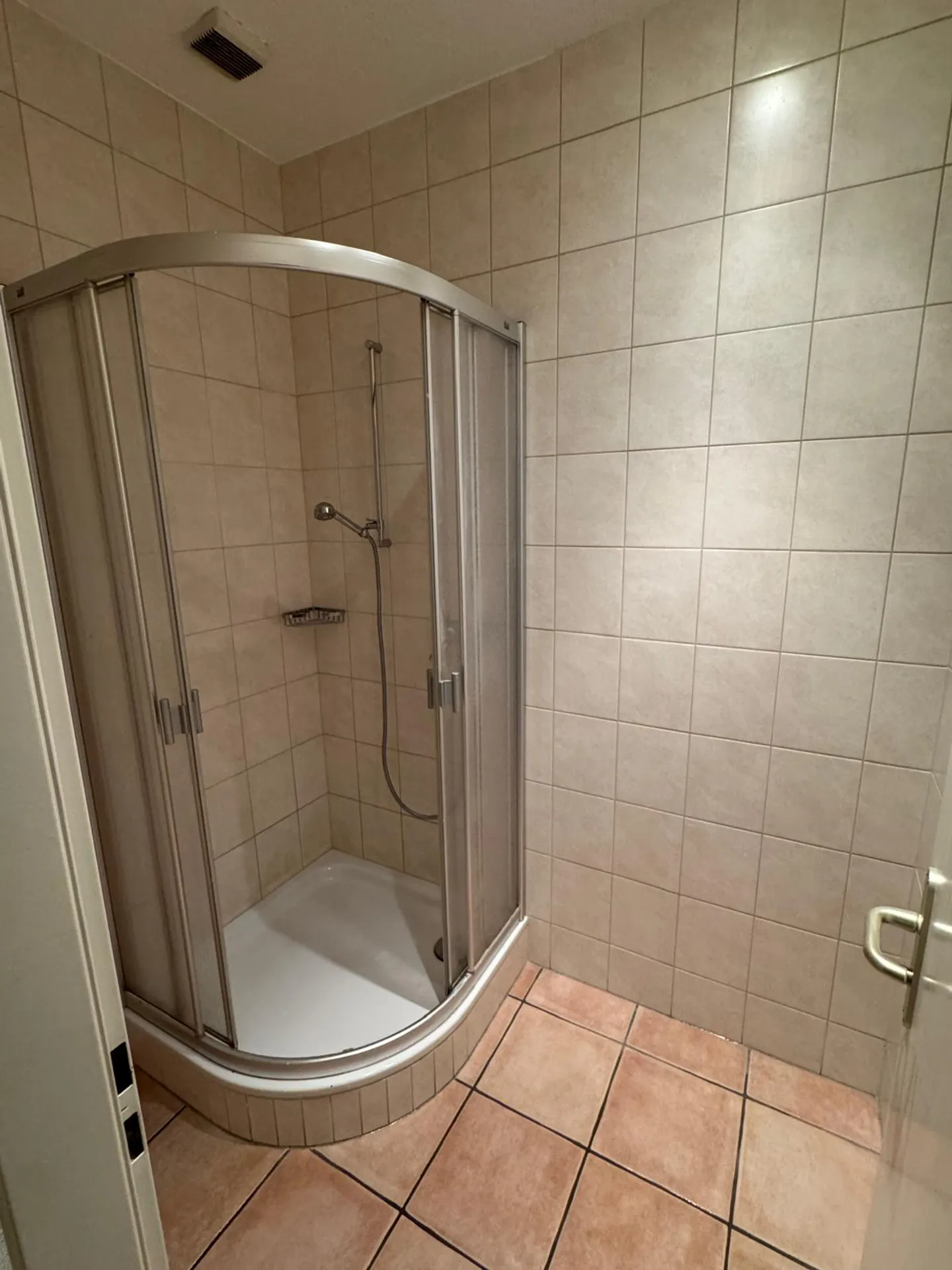 Magnificent commercial unit of approximately 113 m2 - Photo 16 of 21