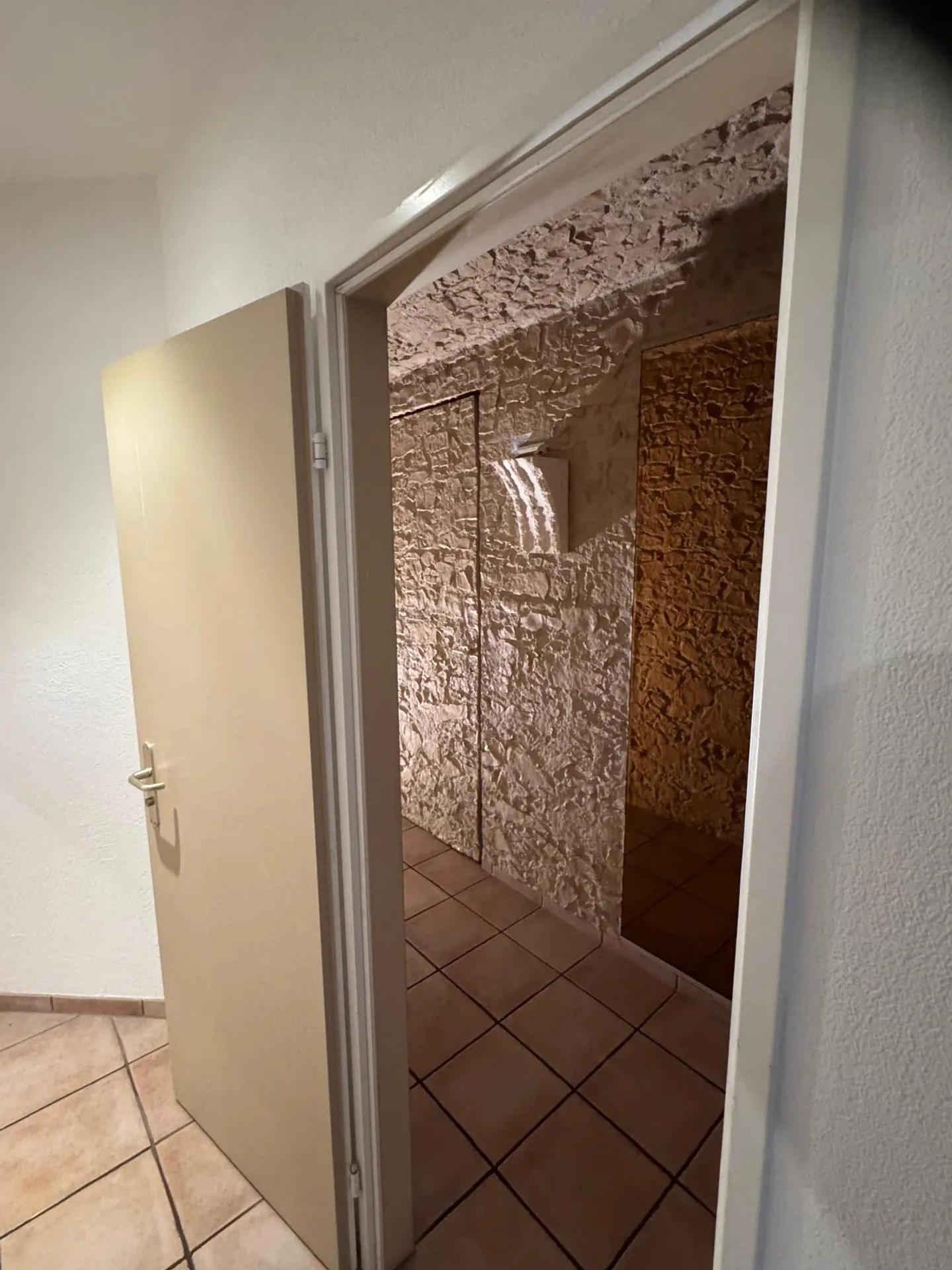 Magnificent commercial unit of approximately 113 m2 - Photo 17 of 21