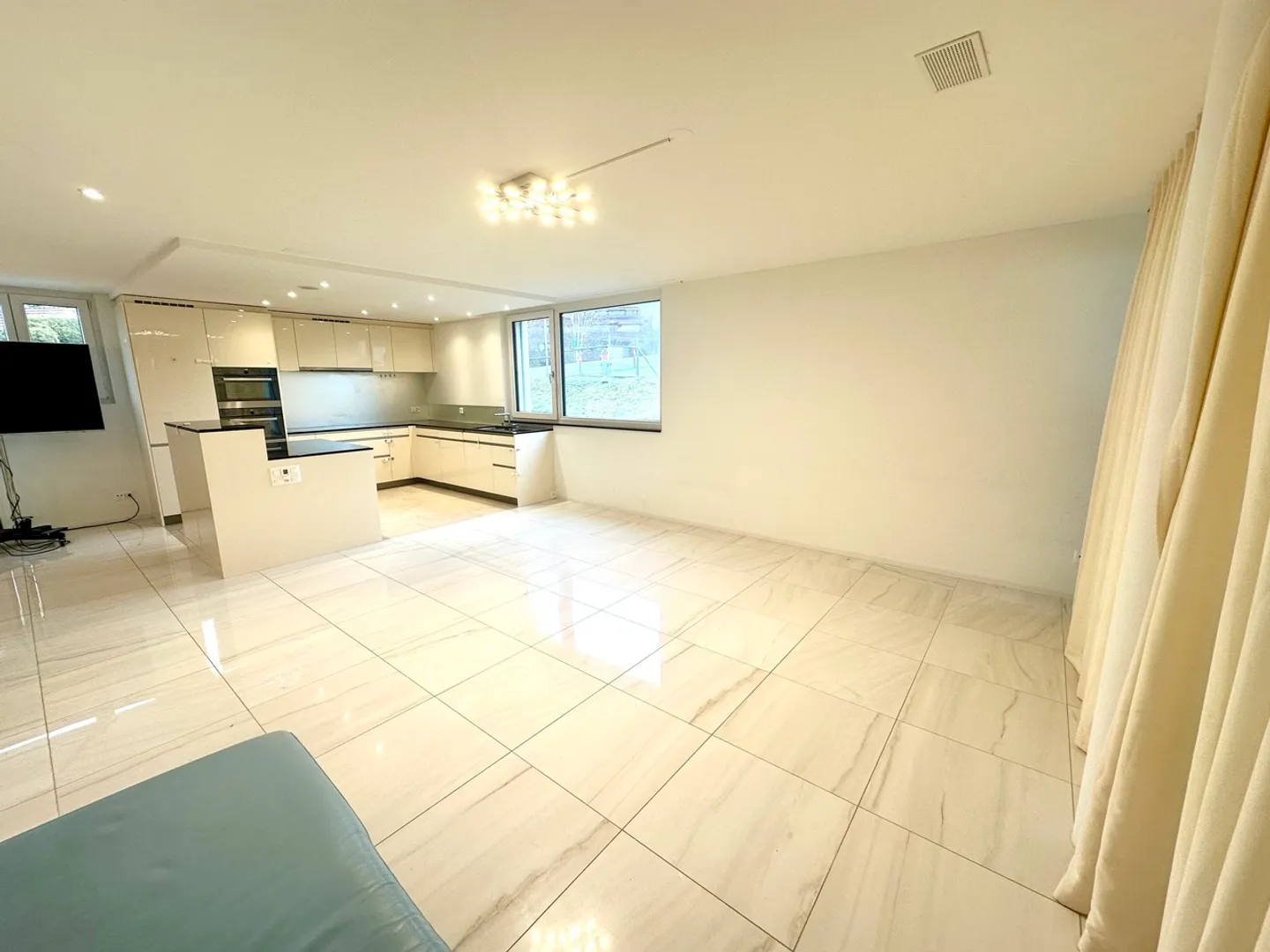 Appartamento moderno 4.5 locali - Foto 3 di 16