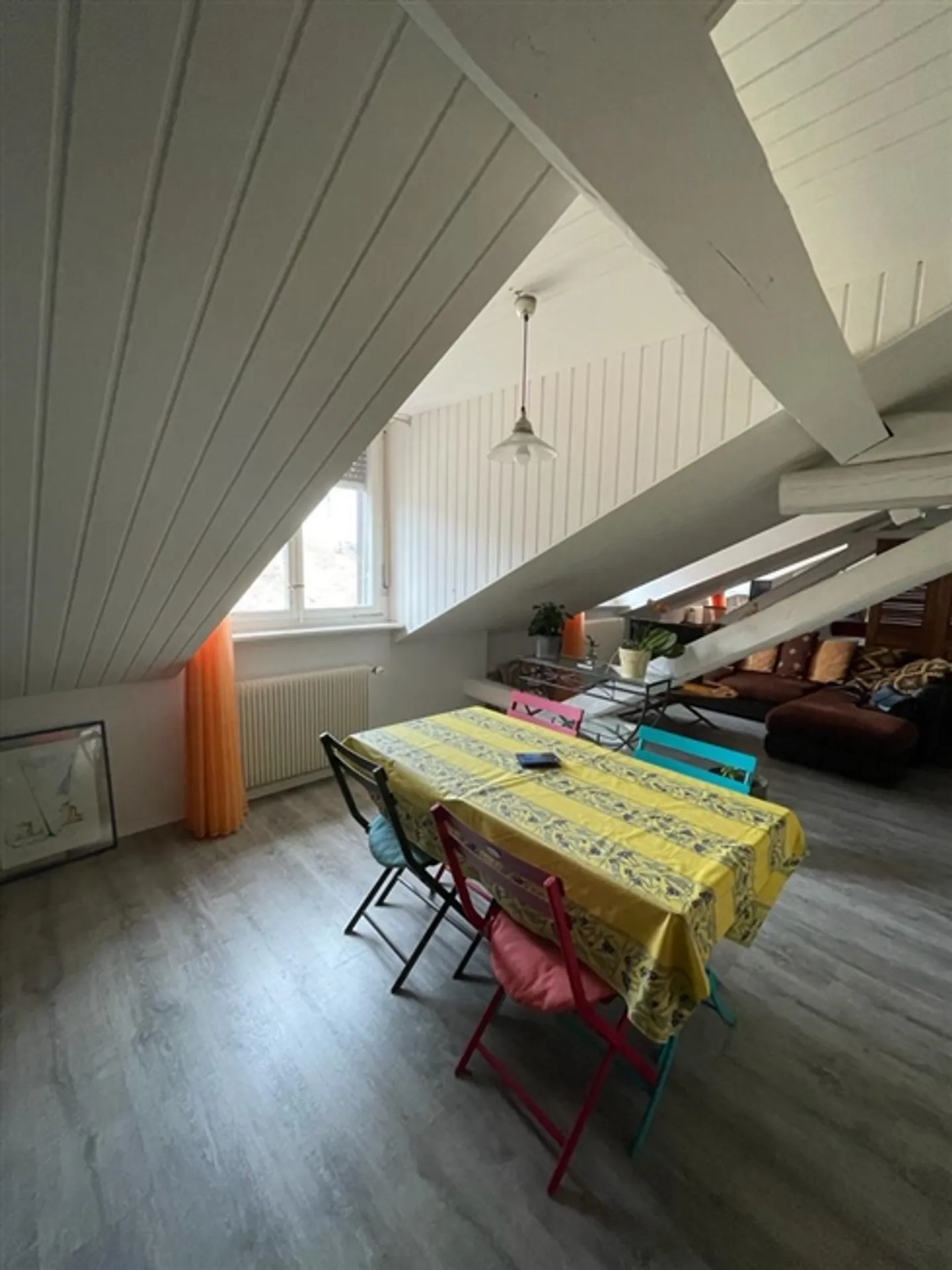 Charming attic apartment with 3 rooms on the 4th floor - Photo 3 of 7