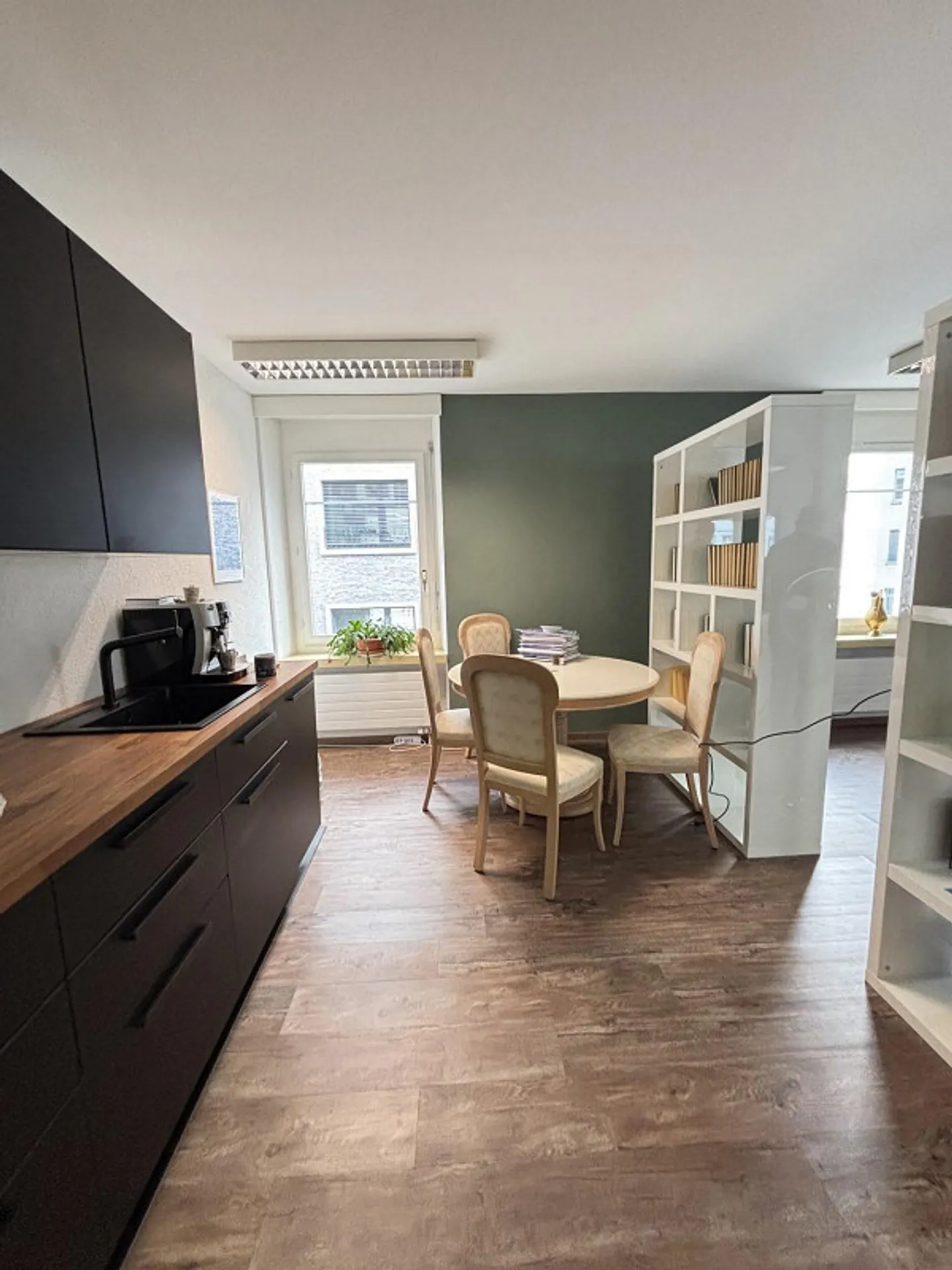 Zmitzt in the Kitchen - Your new office at the pulse of Zurich - Photo 5 of 8