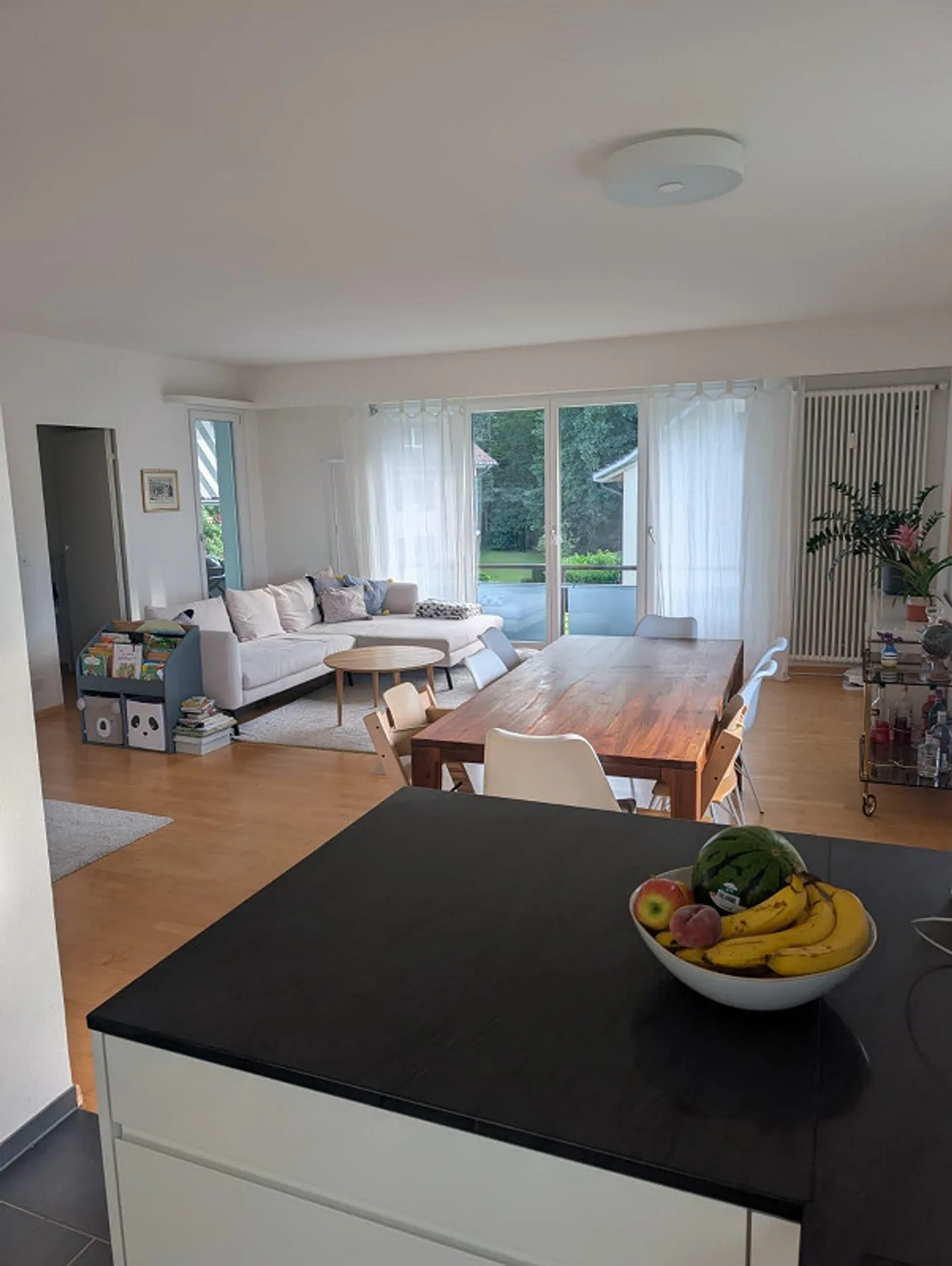 4 Room Apartment - Photo 2 of 7