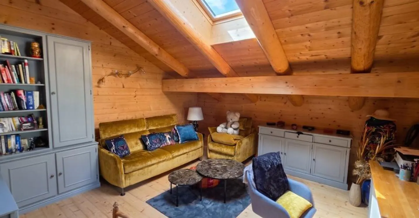 Renovated Chalet - Authenticity & Village Proximity - Photo 9 of 13