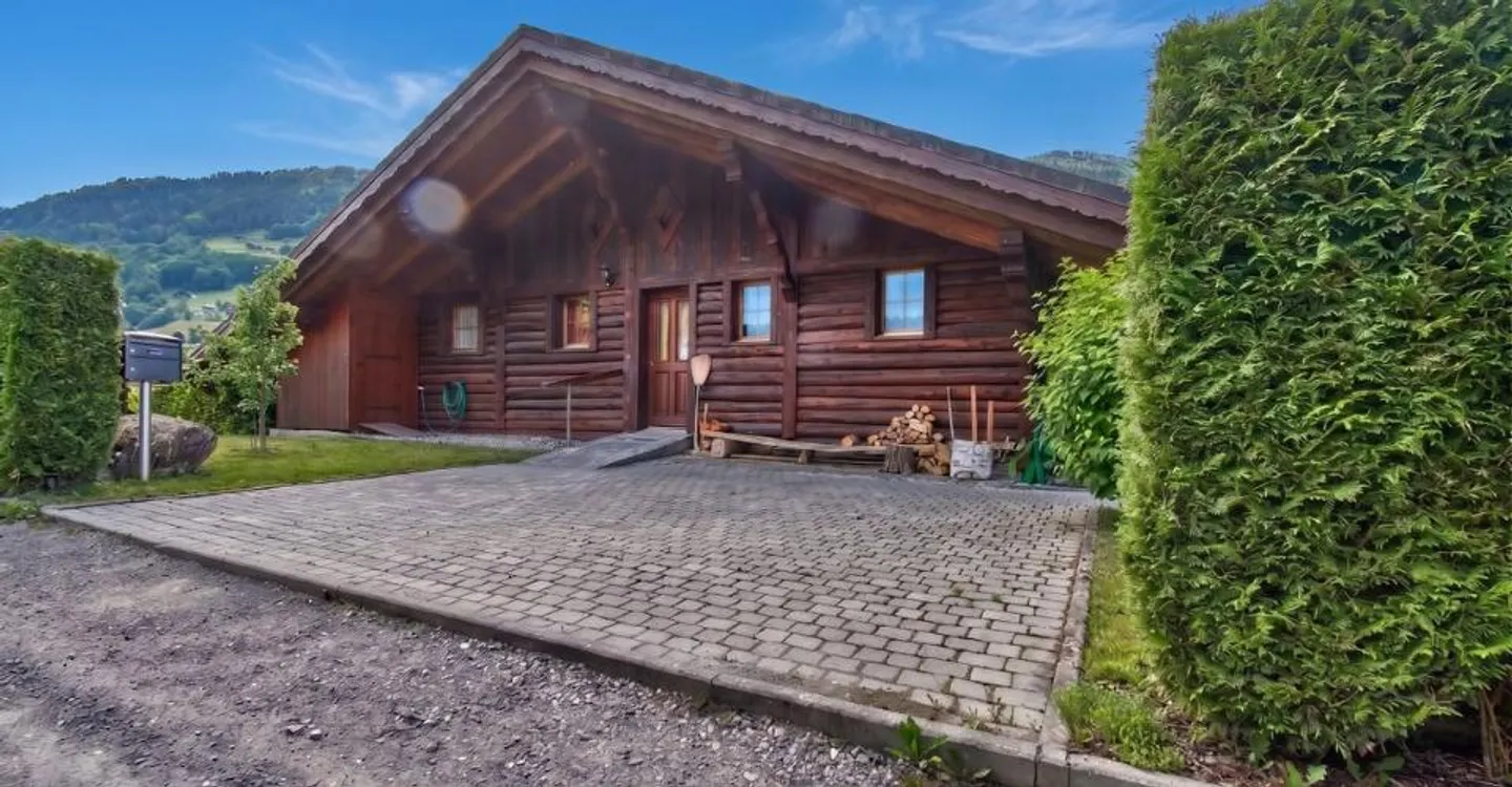 Renovated Chalet - Authenticity & Village Proximity - Photo 12 of 13