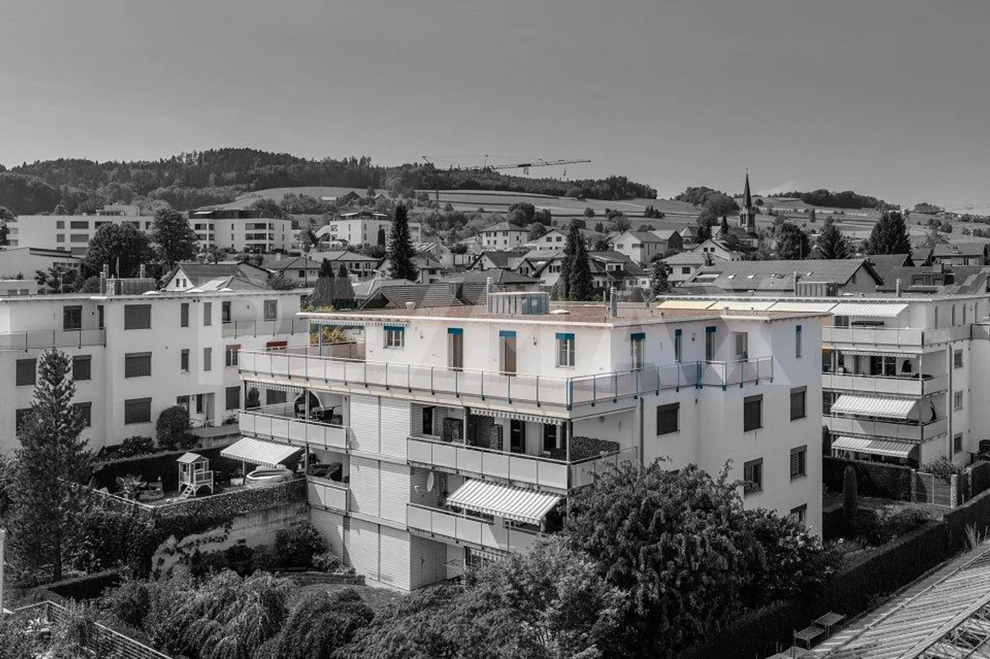 Attico di 190m2 con terrazza sul tetto e vista panoramica - Foto 2 di 11