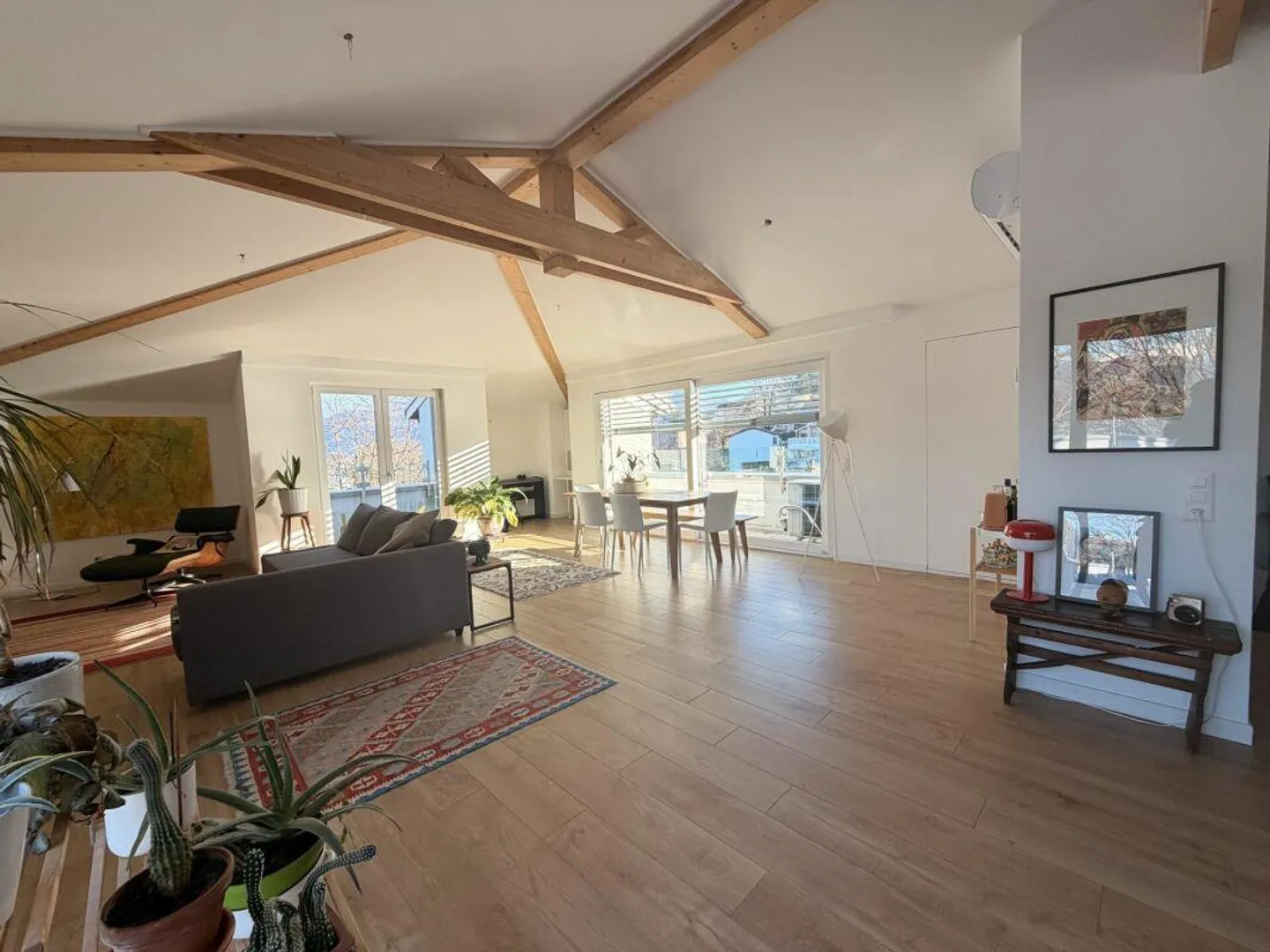 BREGANZONA · 159 M2 DUPLEX-PENTHOUSE MIT 100 M2 TERRASSE · LICHT · PRIVATSPHÄRE · FAMILIENRAUM - Foto 4 von 18