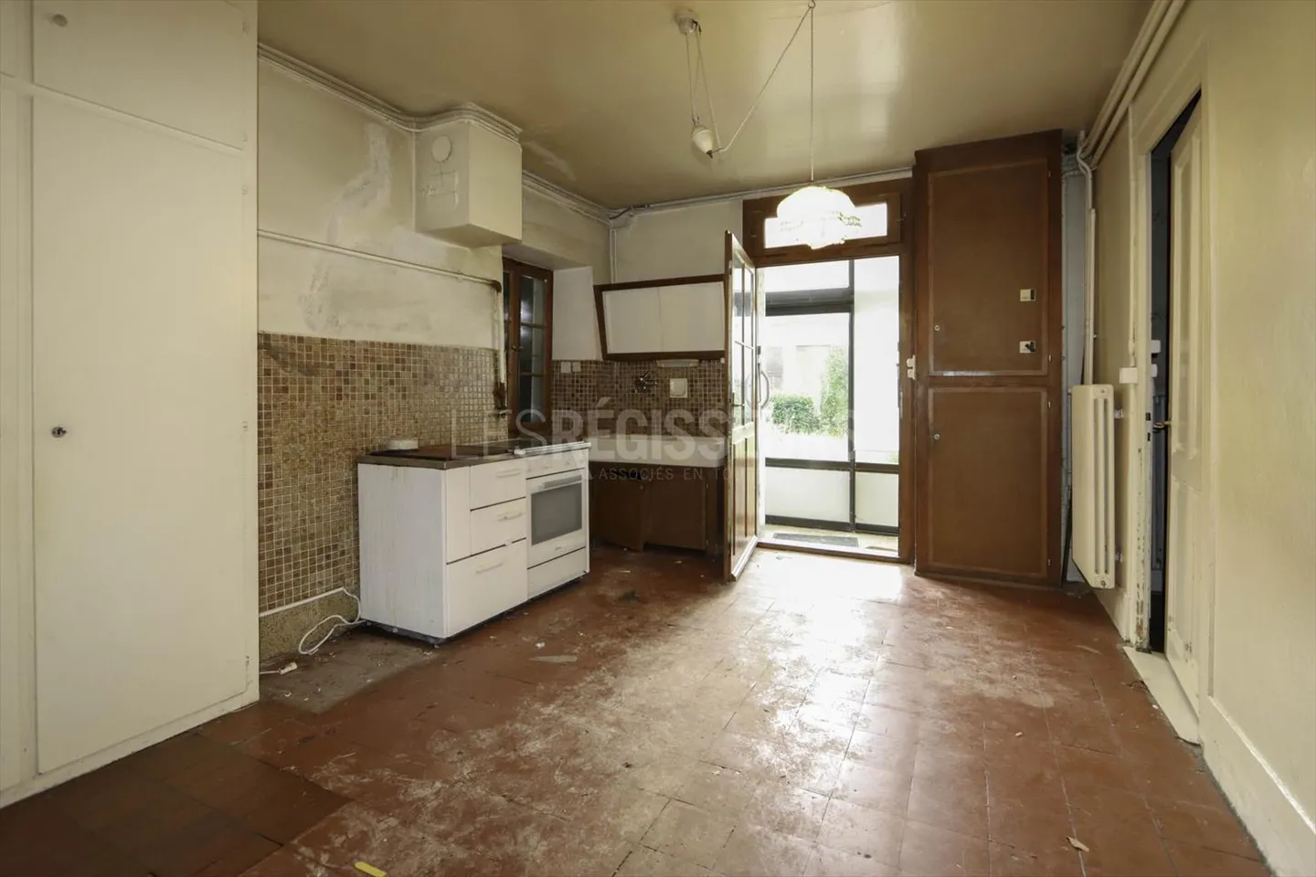 Casa con 11 stanze - Foto 3 di 5