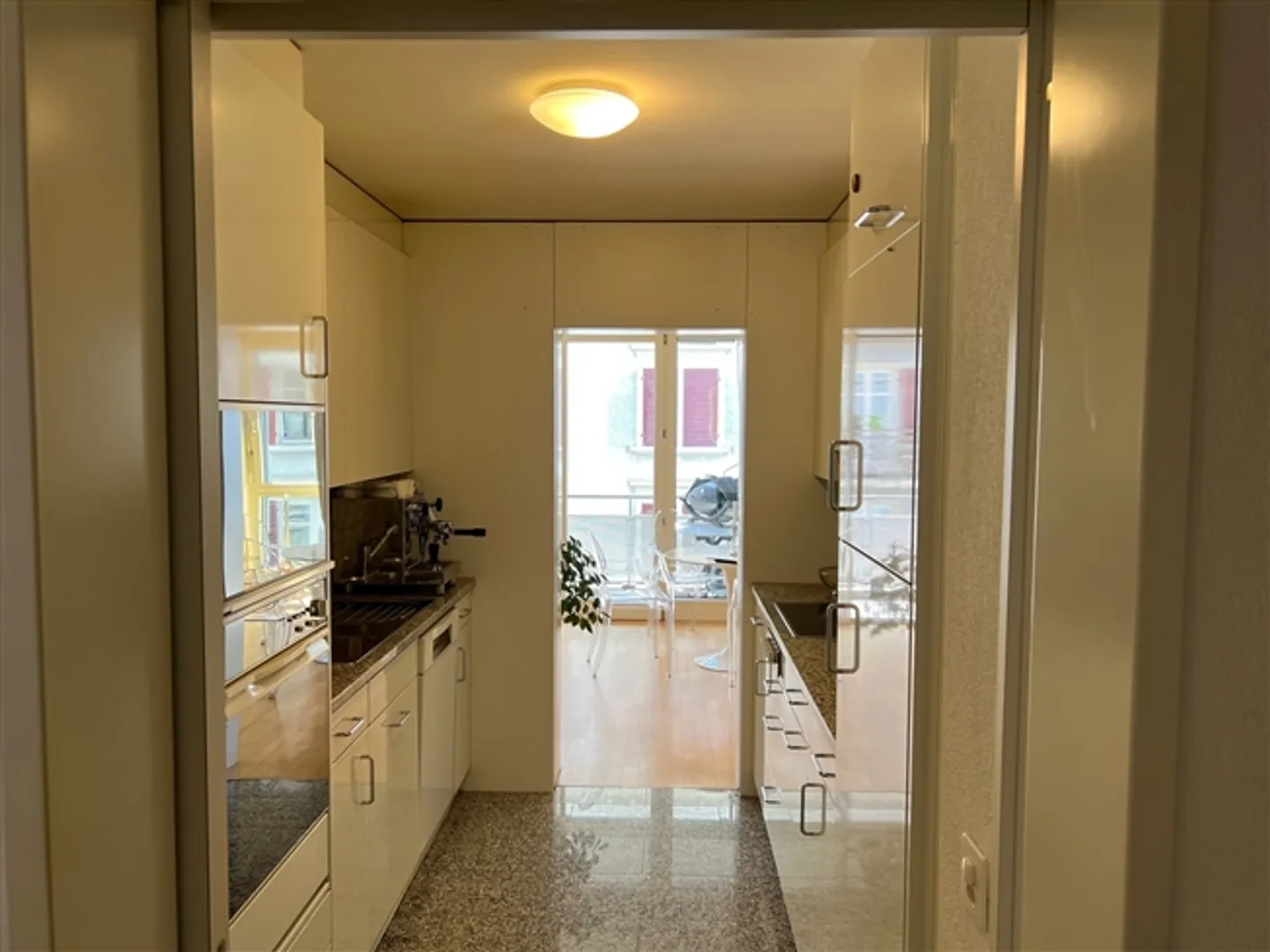 4½ ROOM APARTMENT IN ZURICH - DISTRICT 8, FURNISHED, TEMPORARY - Photo 4 of 10