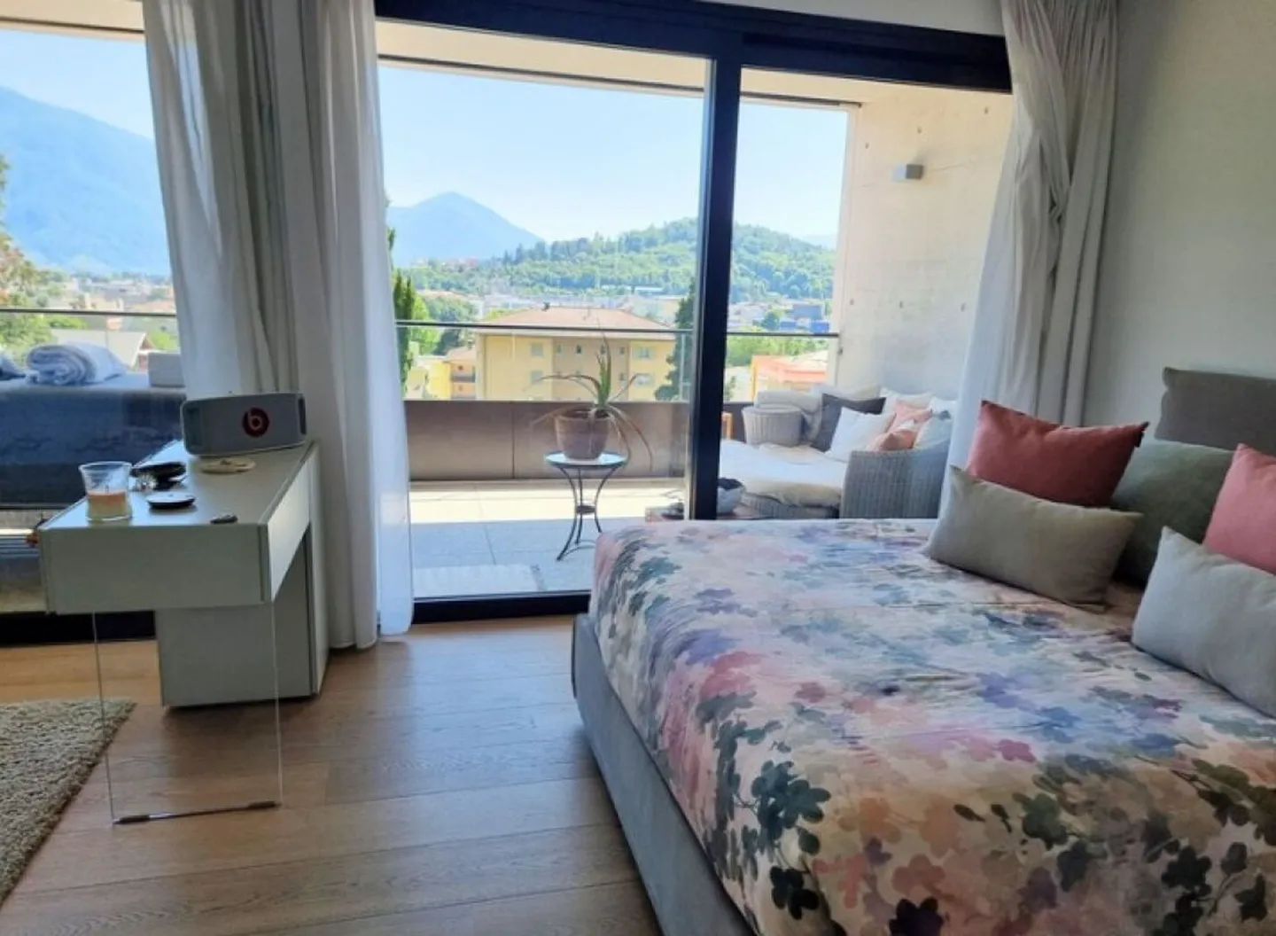 Charmante Penthouse-Wohnung 4,5 Zimmer, Panoramaterrassen, Komfort und Stil - Foto 6 von 12