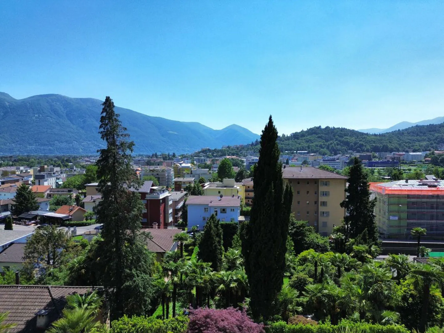 Charmante Penthouse-Wohnung 4,5 Zimmer, Panoramaterrassen, Komfort und Stil - Foto 11 von 12