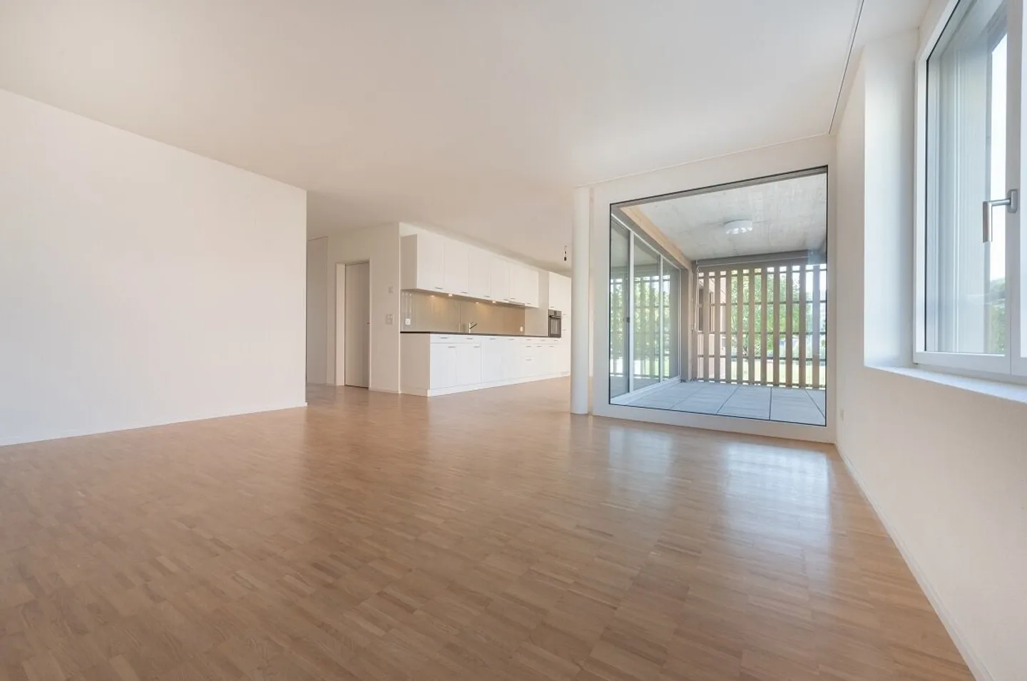 High-quality 3.5-room apartment at the foot of the Jura - Photo 2 of 8