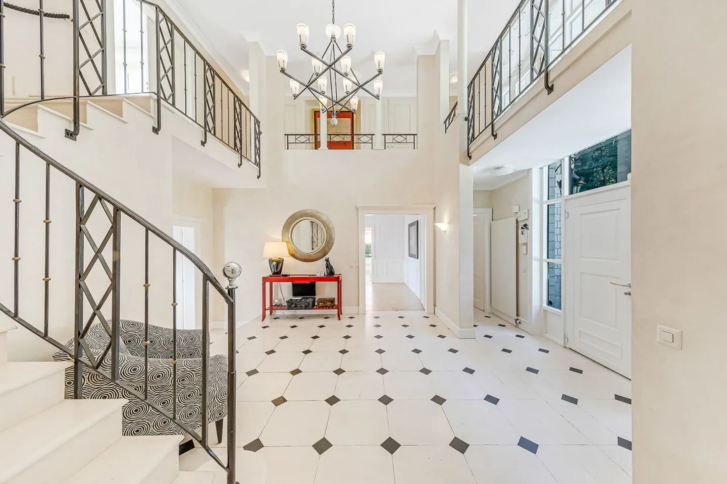 Propriété de prestige entourée de verdure à Lausanne - Photo 4 sur 9