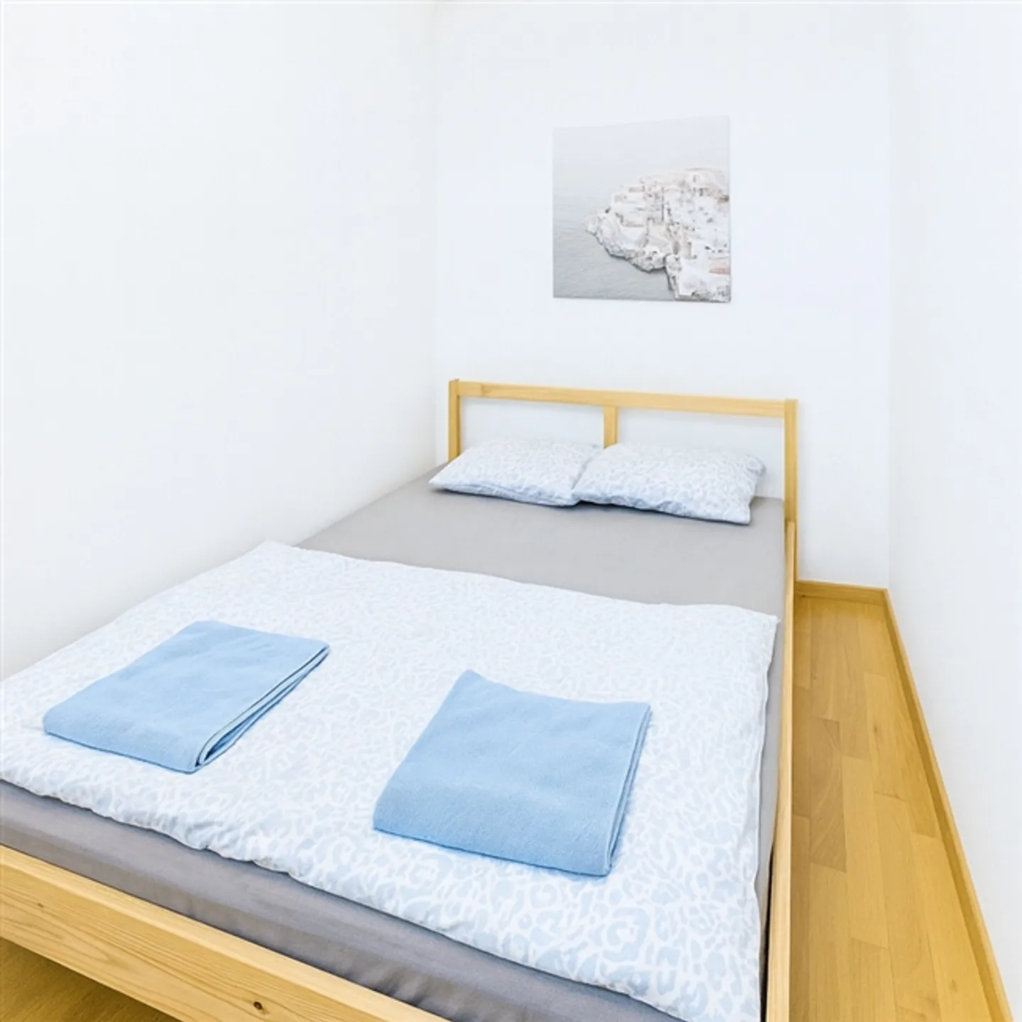 APPARTEMENT 3 PIÈCES À ZURICH - DISTRICT 4 AUSSERSIHL, MEUBLÉ, TEMPORAIRE - Photo 3 sur 6